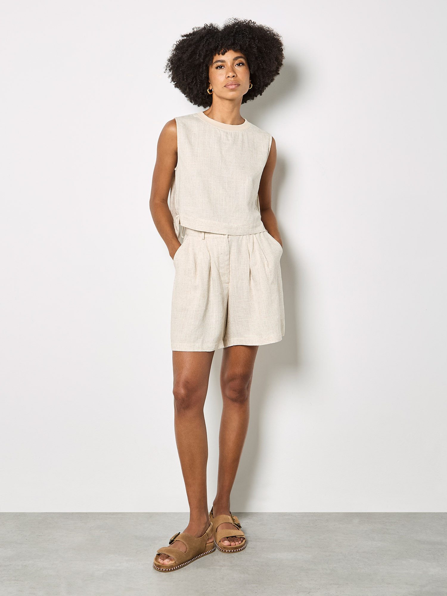 Apricot Shorts Mini-Shorts aus Leinenmischung mit Plissee-Detail