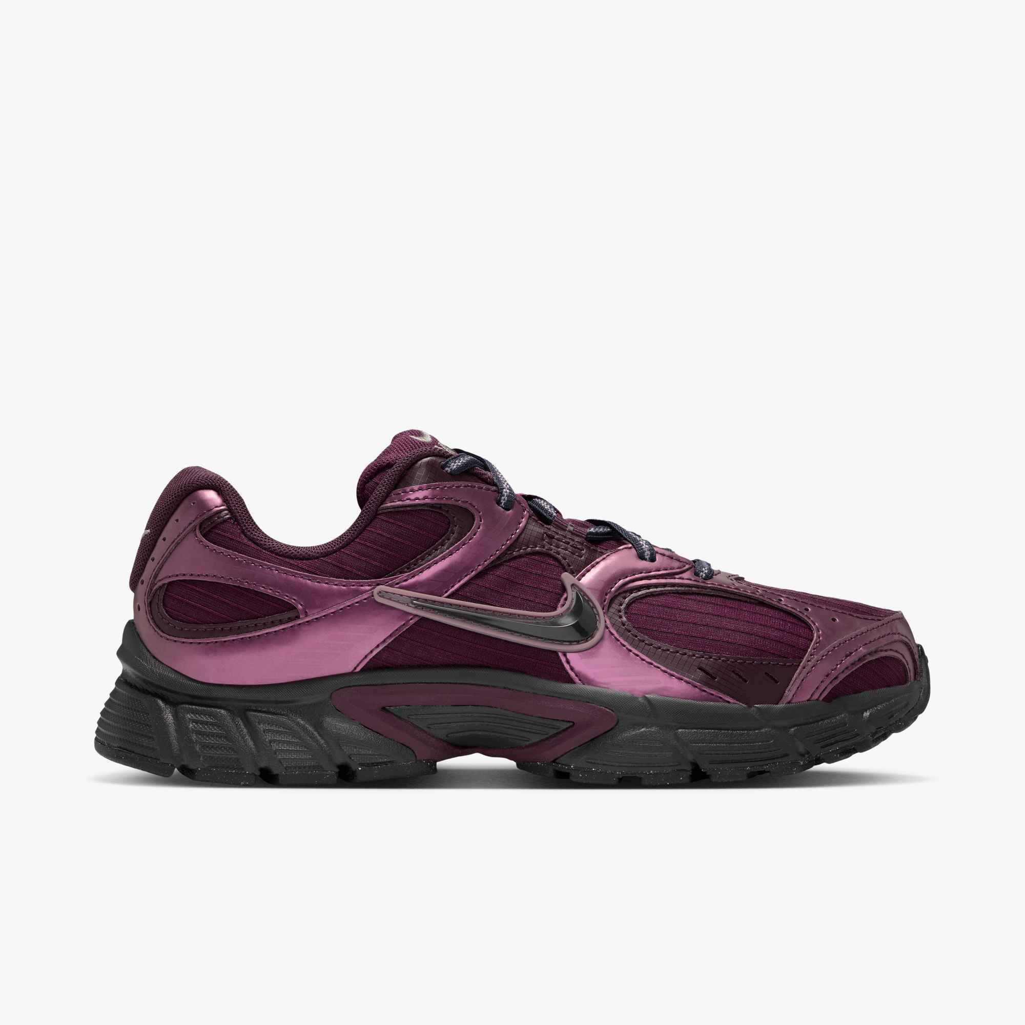 Nike Sportswear Nike V5 RNR Ripstop Sneaker inspiriert vom Design des Y2K Nike Vomero 5
