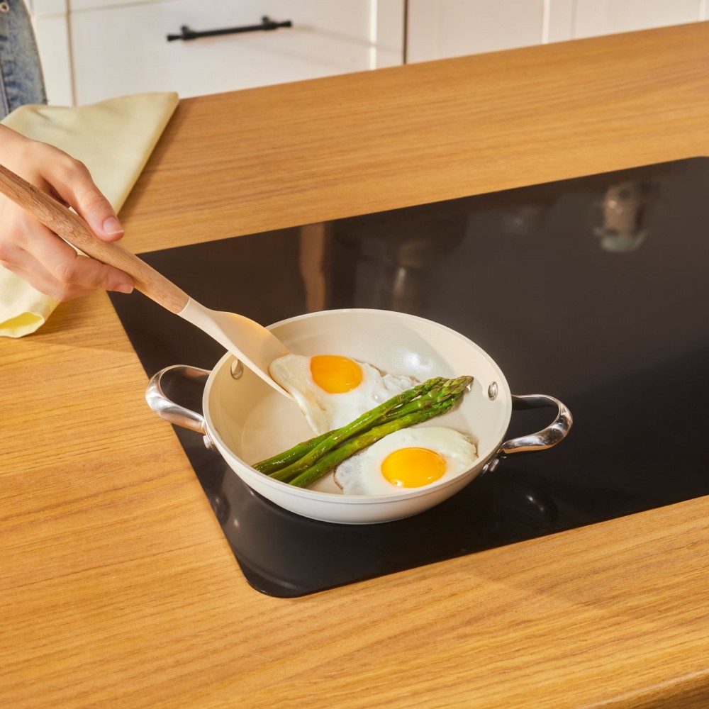 Karaca Servierpfanne Karaca Swiss Crystal Almond Cream Handle Flache Pfanne 20 cm