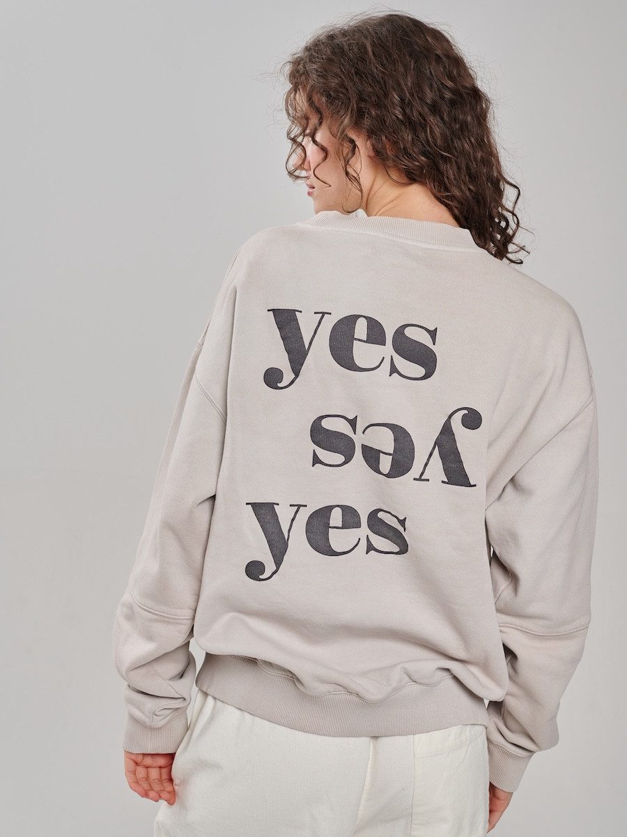 another brand Sweater Yes Printmotiv auf dem Rückteil