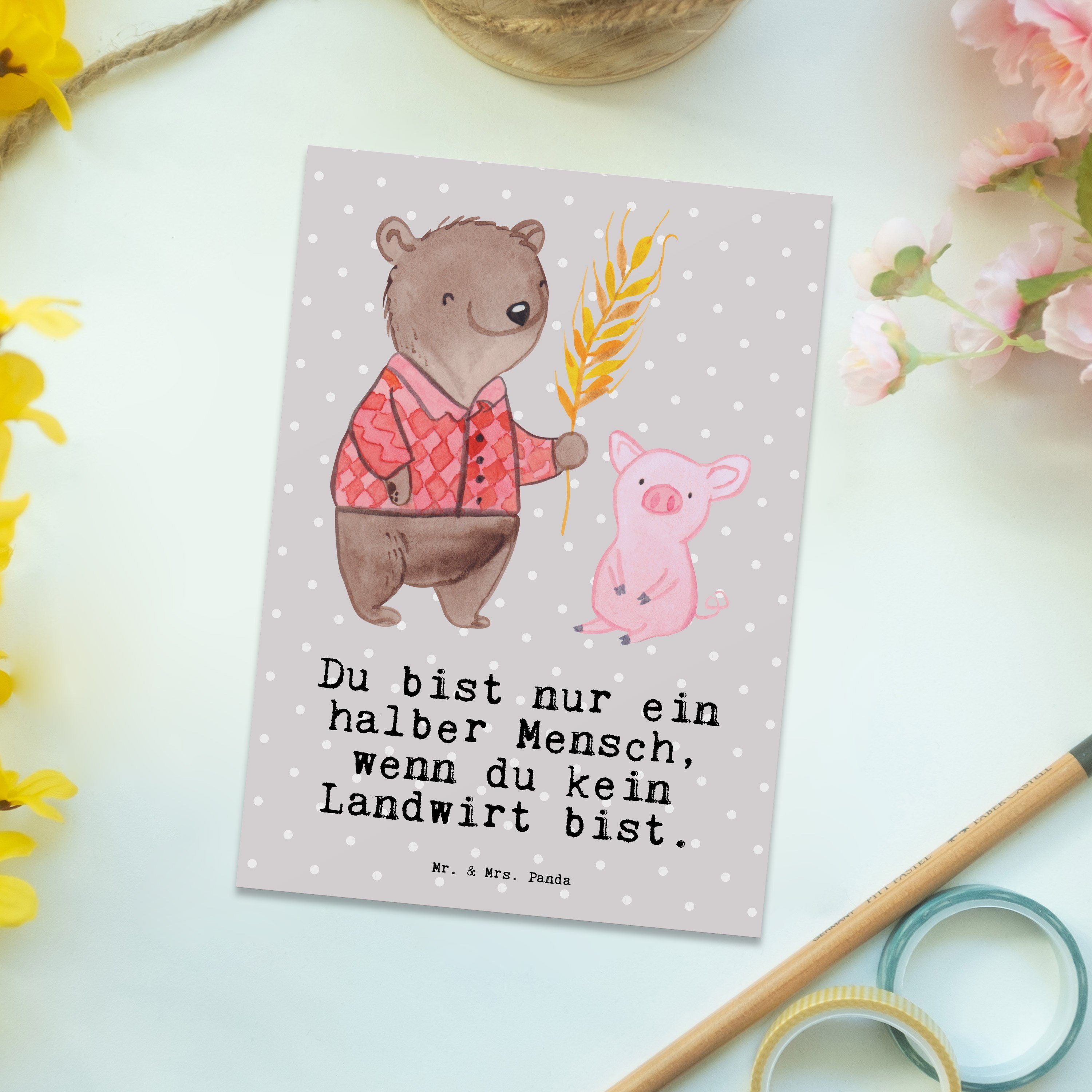 Mr. & Mrs. Panda Postkarte Landwirt mit Herz - Grau Pastell - Geschenk, Arbeitskollege, Geschenk