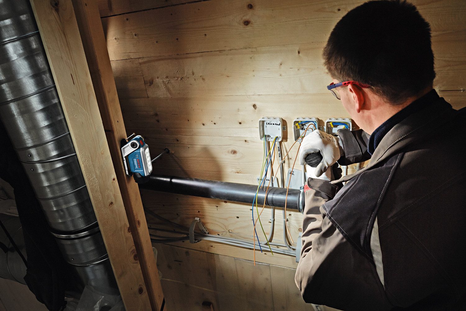 Bosch Professional LED Arbeitsleuchte »GLI 12V-330«, ohne Akku, ohne Ladegerät