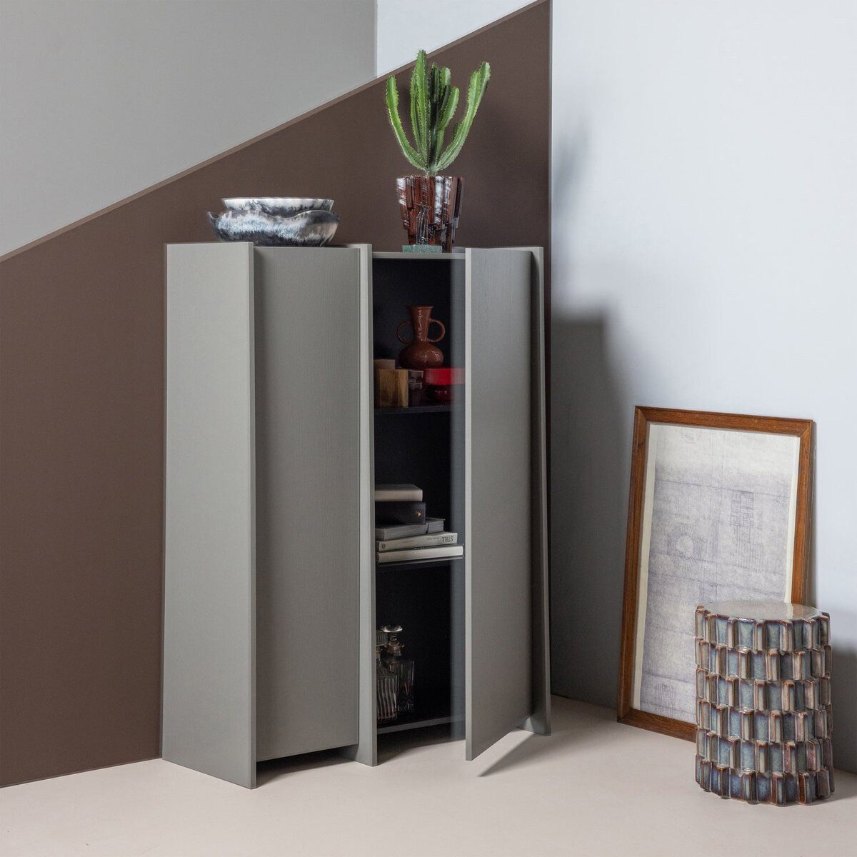 WOOOD Mehrzweckschrank Robustes, dynamisches Design, geräumiger Stauraum