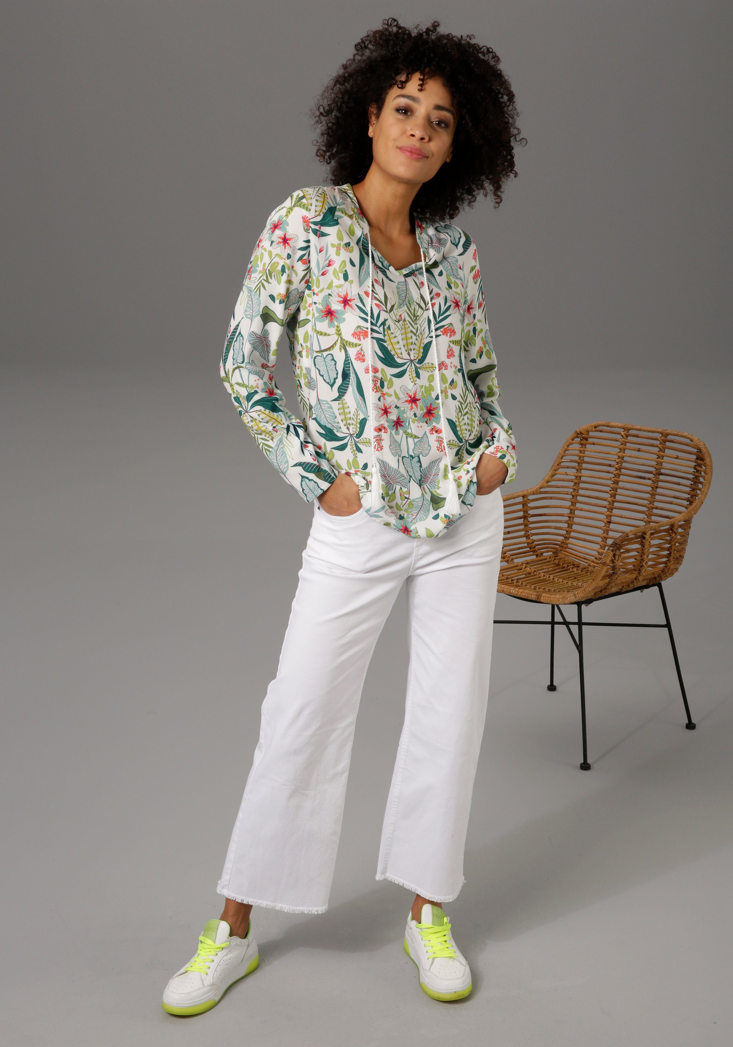 Aniston CASUAL Schlupfbluse mit Blüten und Blättern bedruckt
