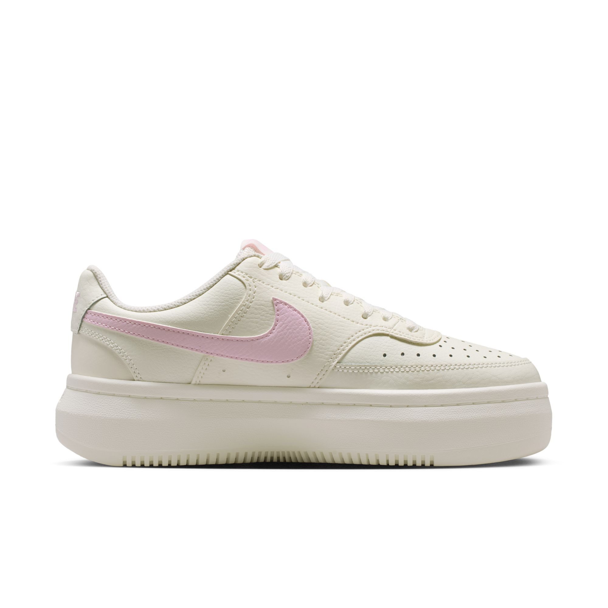 Nike Sportswear Court Vision Alta Sneaker inspiriert vom Design des Nike Air Force