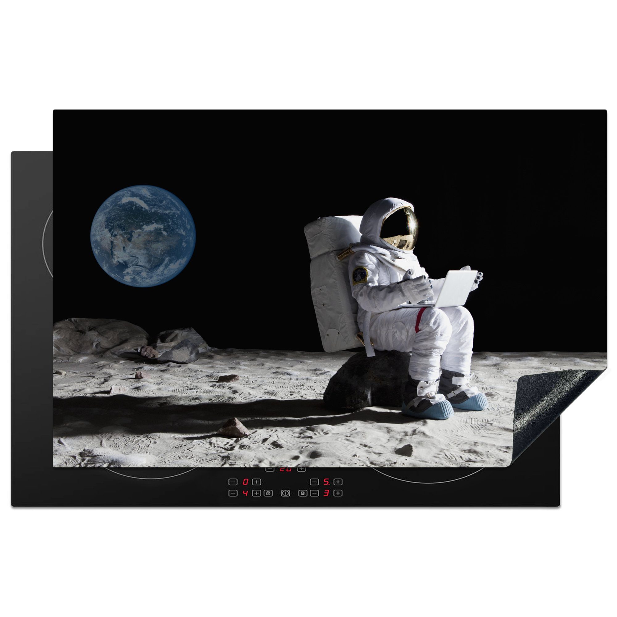 Vinyl, - Laptop, cm, (1 die 81x52 für MuchoWow - tlg), Induktionskochfeld Herdblende-/Abdeckplatte Schutz küche, Ceranfeldabdeckung Mond Astronaut