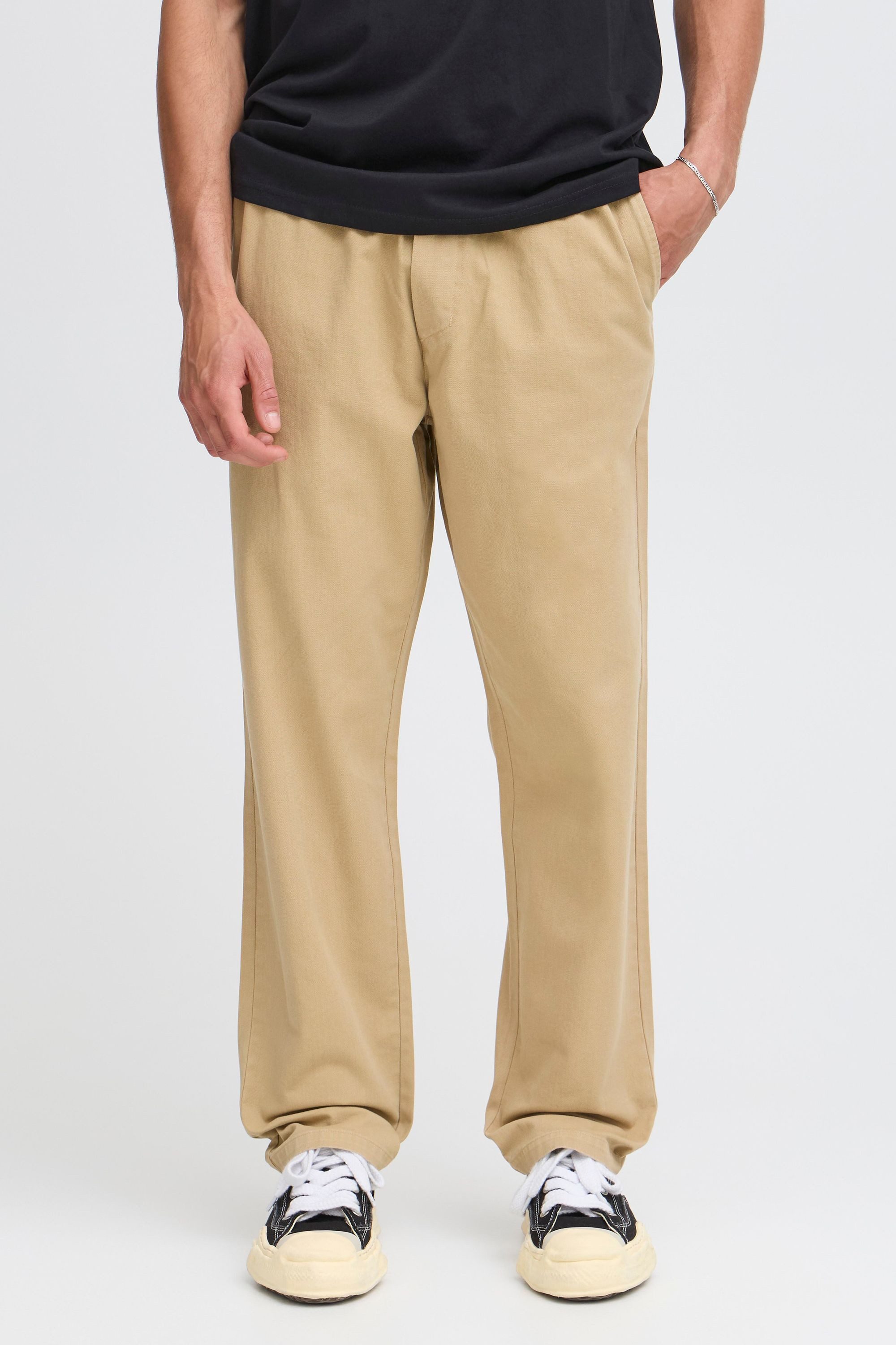 !Solid Chinohose SDLiam Stoffhose mit elastischem Bund und weitem Schnitt - Regular Fit