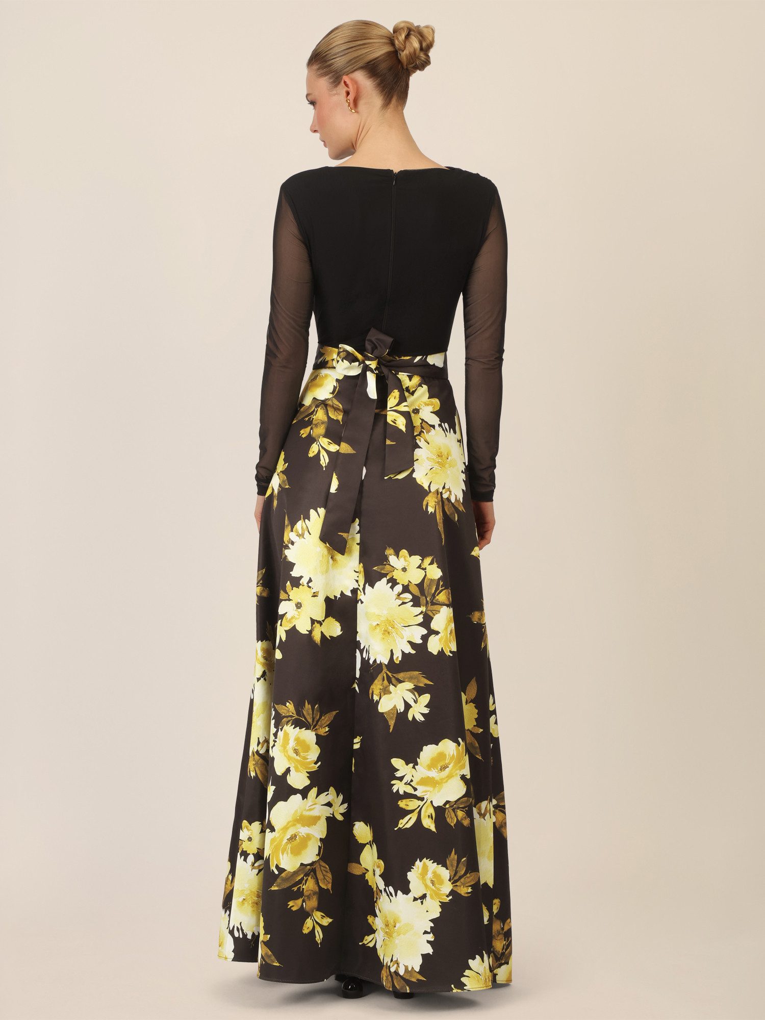 Apart Abendkleid in femininer Zweiteiler-Optik