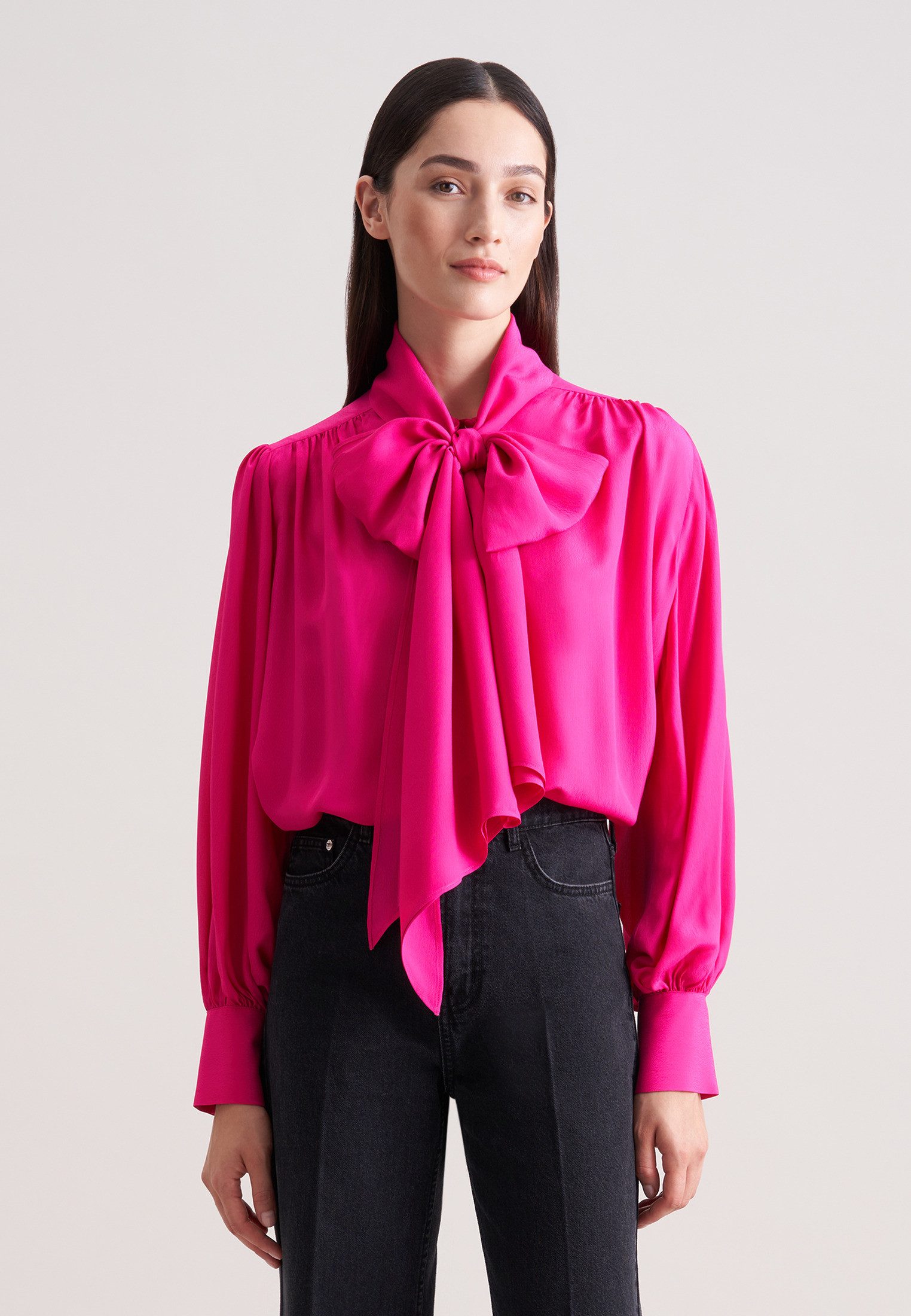 Klassische Bluse