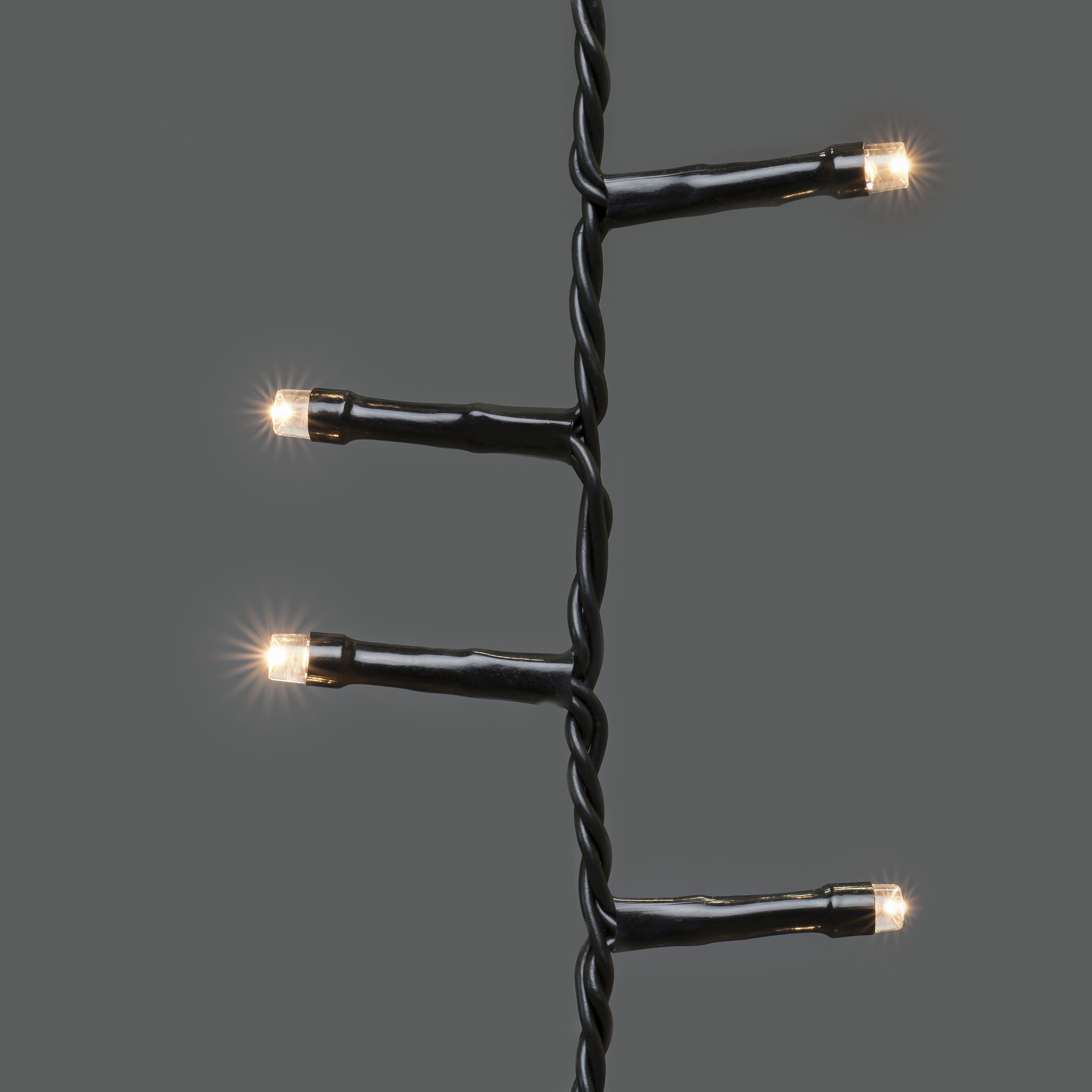 KONSTSMIDE LED-Baummantel, 660-flammig, Micro LED Compactlights Lichterkette mit Ring, 6 Stränge à 110 Dioden