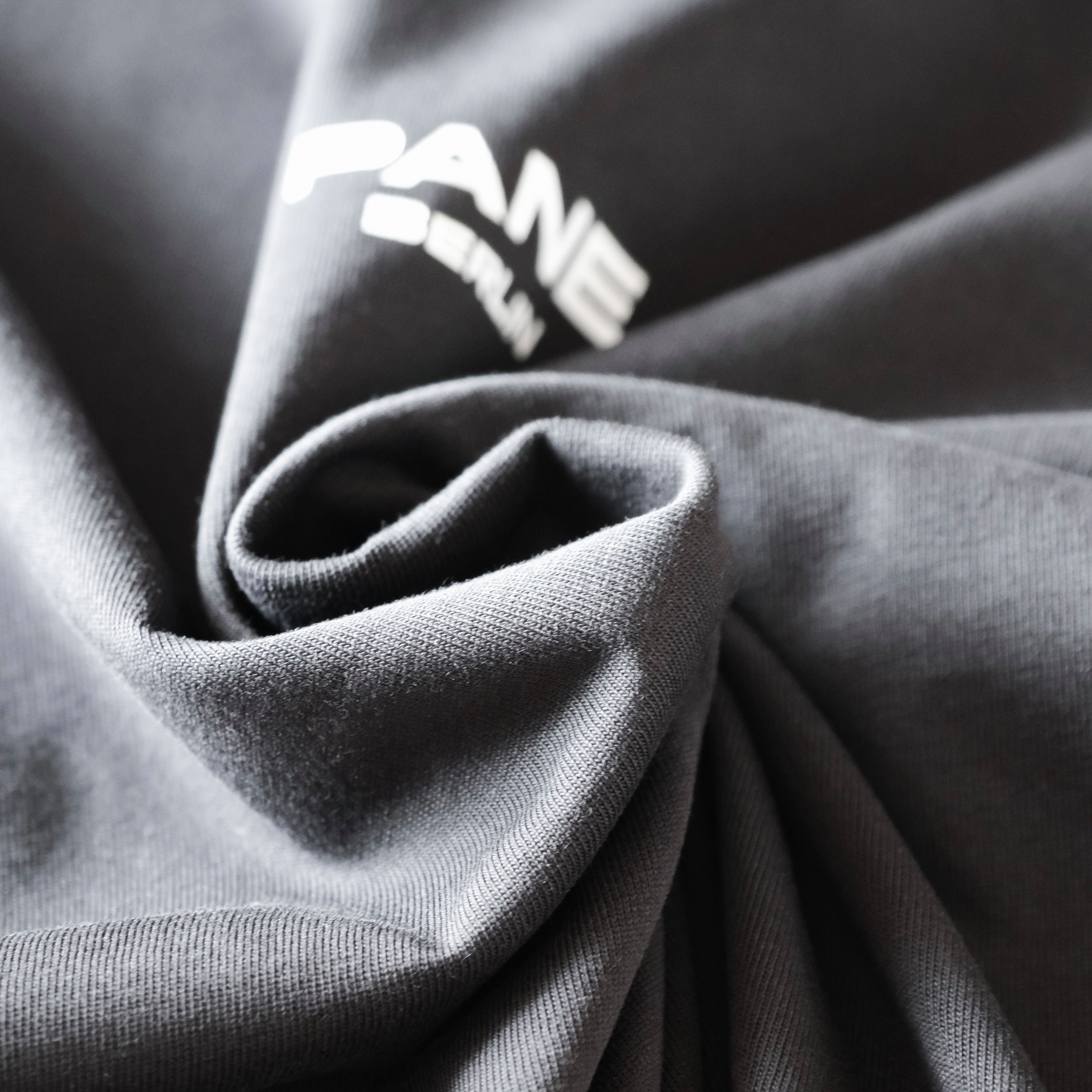 CLOTHING TAKE mit in PANE Unifarben, Oversize-Shirt BLACK mit Rundhalsausschnitt OVER Print,