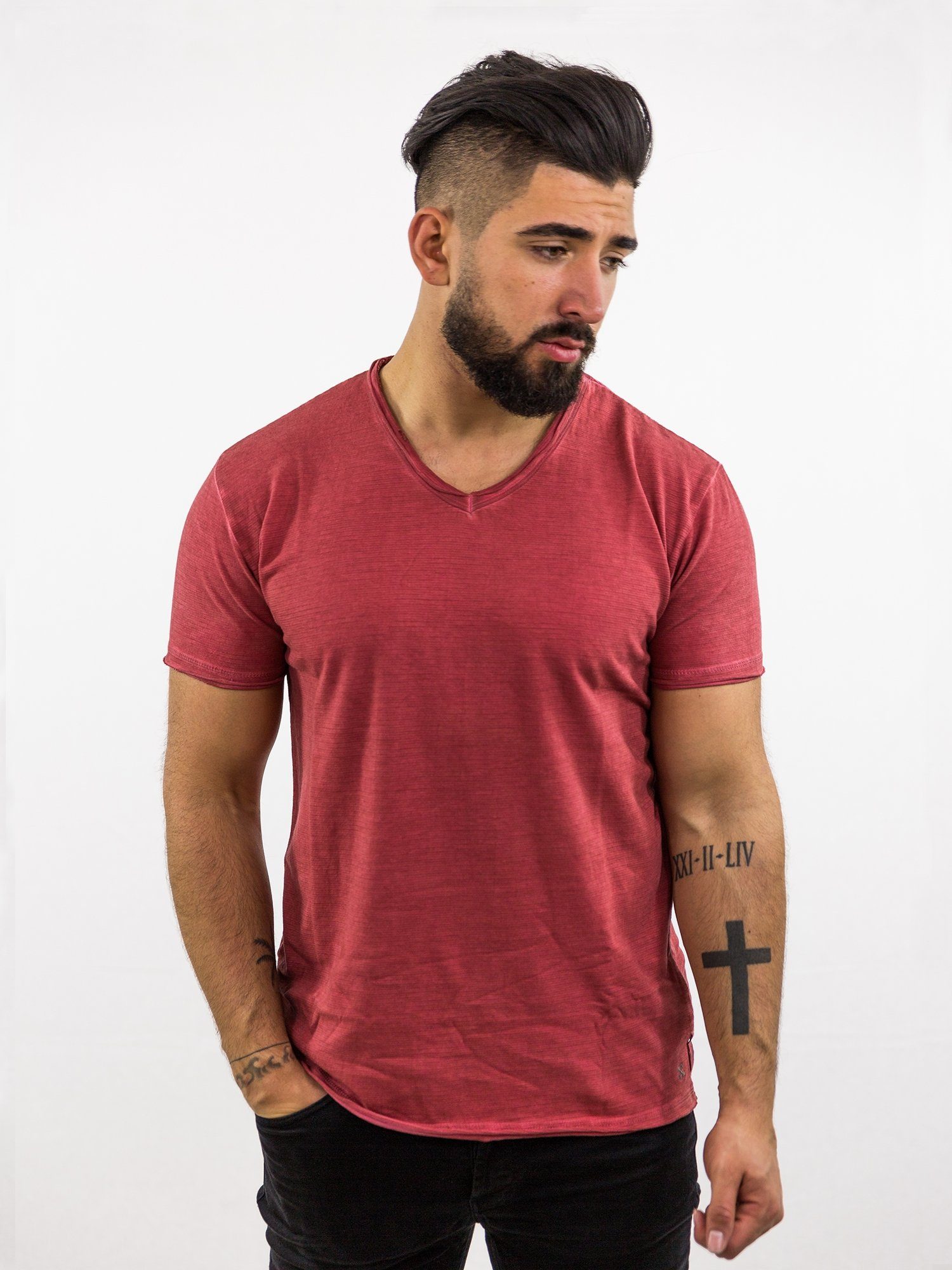 DAILY´S T-Shirt KAI: Herren T-Shirt mit V-Ausschnitt Kir-Royale