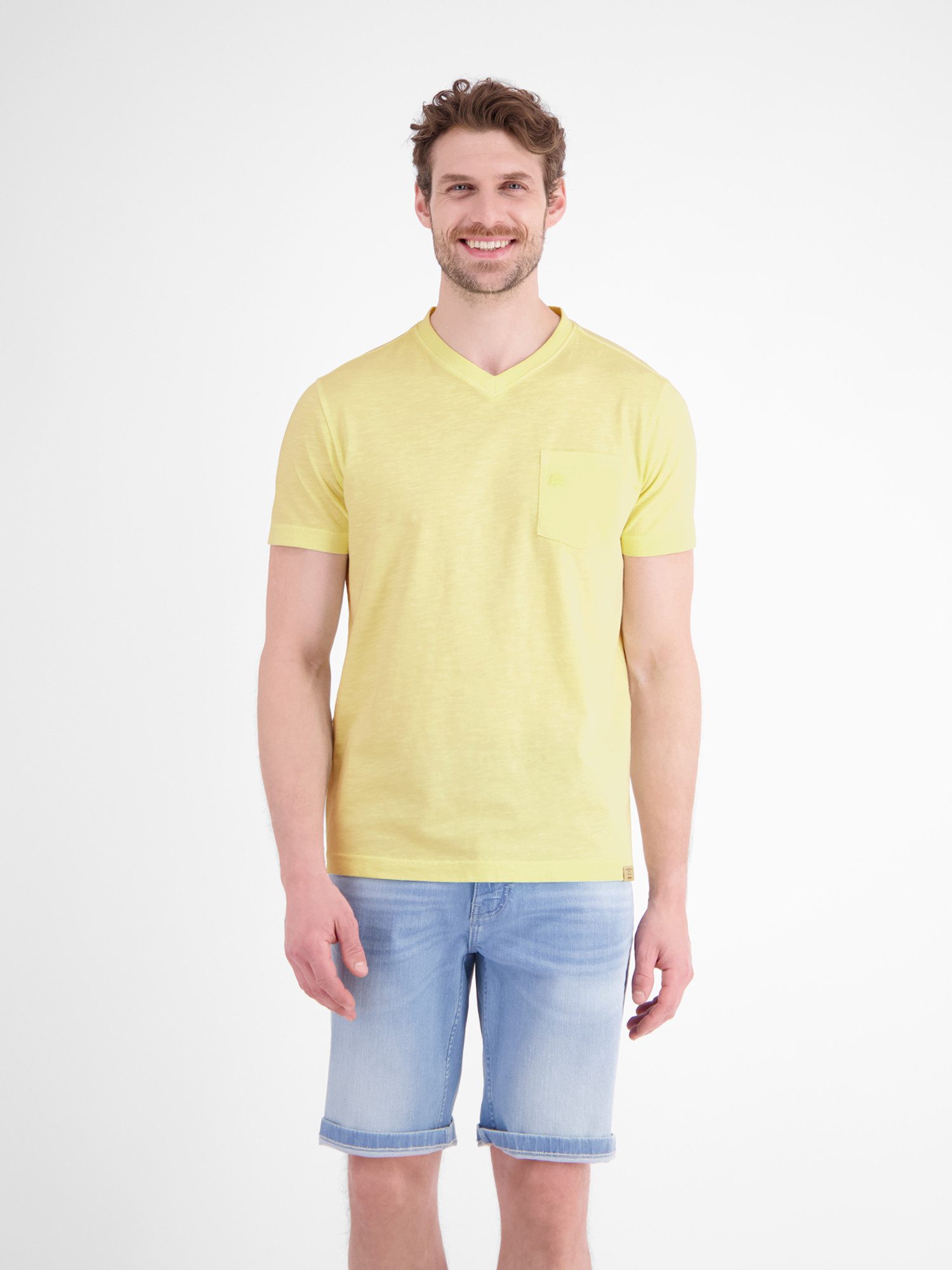 V-Shirt T-Shirt mit sportlichem V-Ausschnitt aus reiner Baumwolle