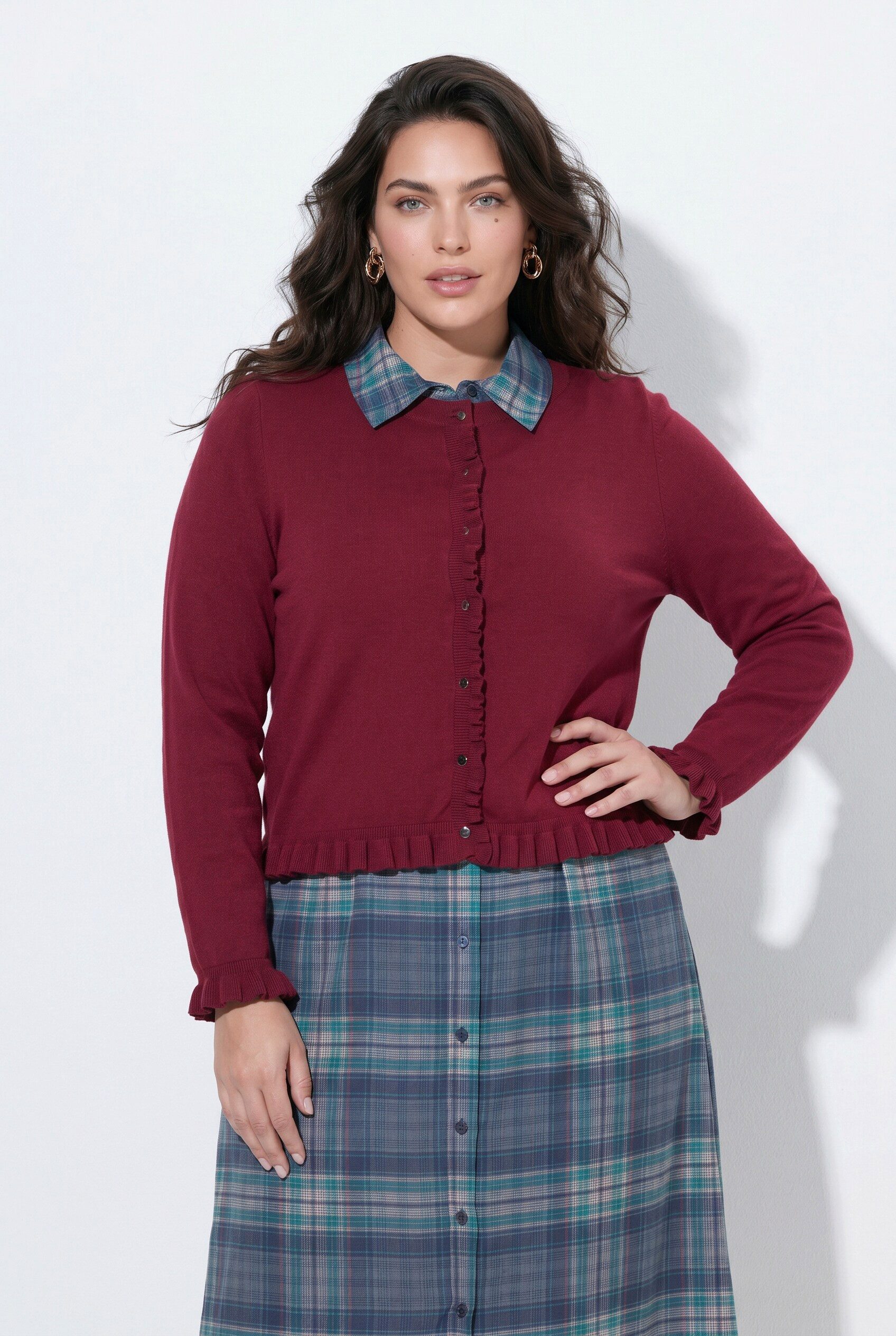 Ulla Popken Strickjacke Strickjacke Rüschen Knopfleiste Rundhals Langarm