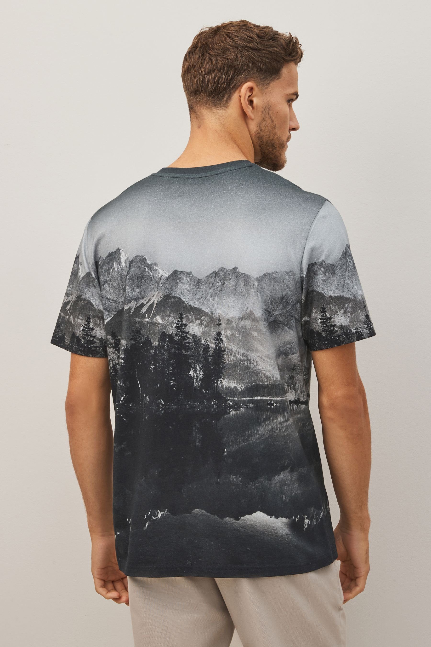 Monochrome T-Shirt (1-tlg) Next Gemustertes Forest Print-Shirt