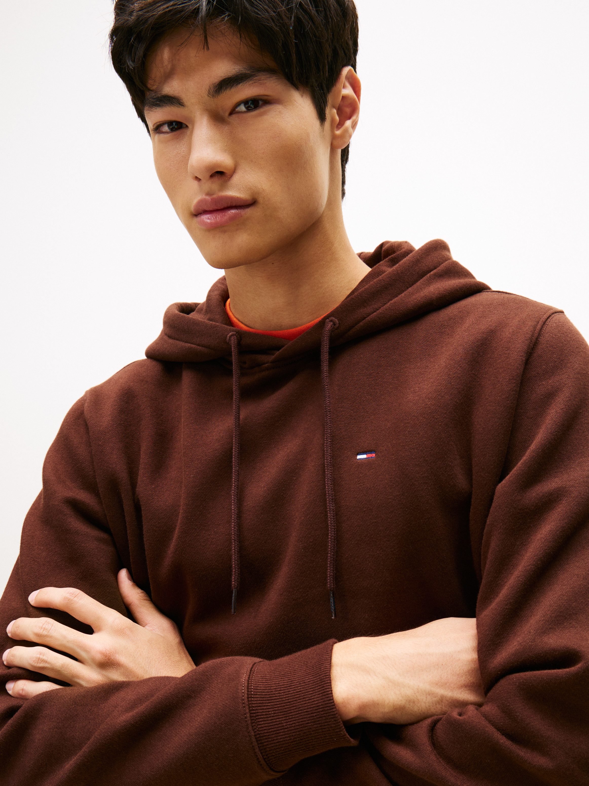 Tommy Jeans Sweatshirt TJM REG S FLAG HOODIE mit bestickten Markenlogo auf günstig online kaufen