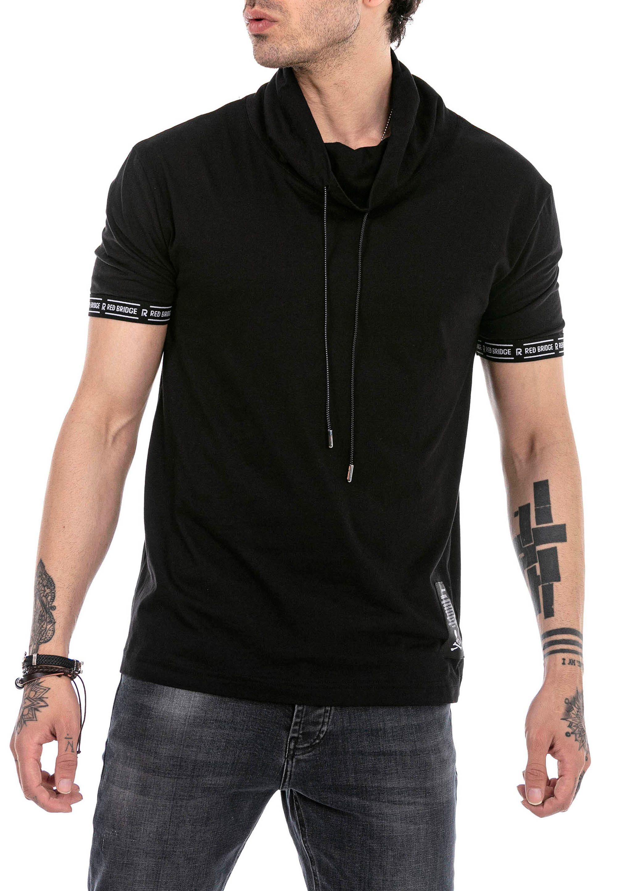 T-Shirt mit Schalkragen – Regular Fit, Tunnelzug, Logo-Details