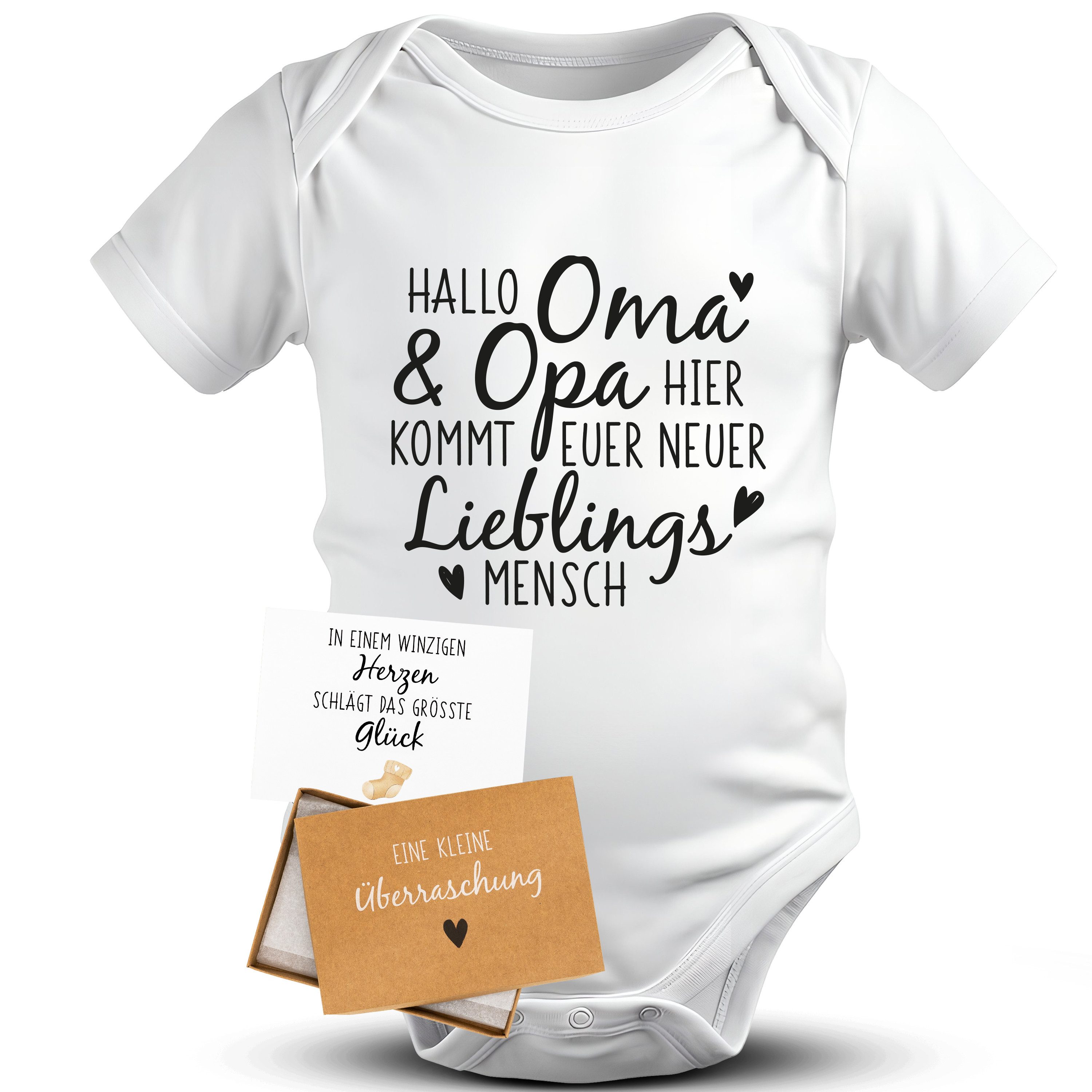 Amari Kurzarmbody Babybody Schwangerschaft verkünden, Oma Opa & Familie, 2 Sprüche (1-tlg., Karte & Umschlag, mit Geschenkbox, Ultraschallbild im Deckel) 100 % Baumwolle, Gr. 56 (0-3 Monate), Druckknöpfe von Amari
