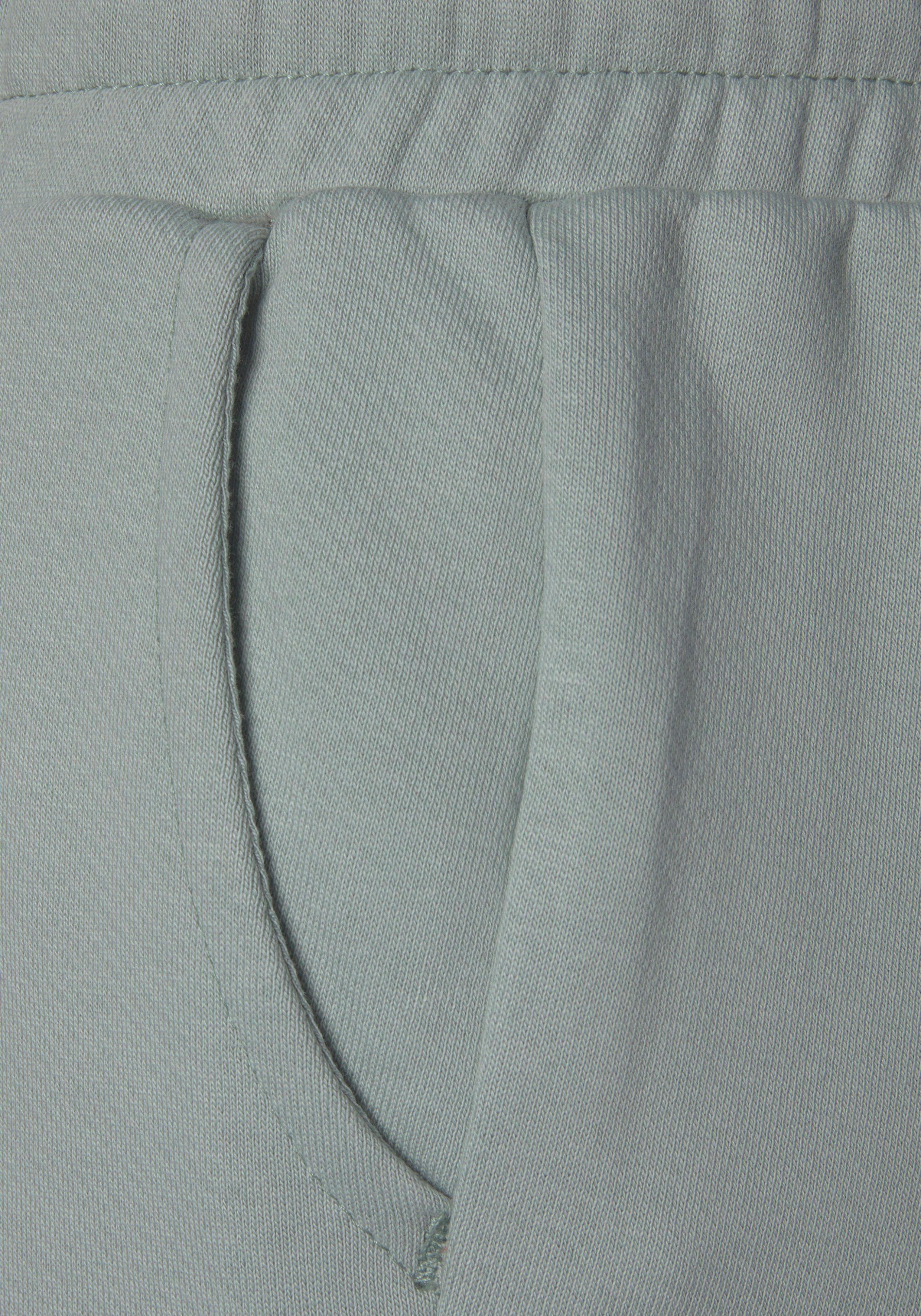 LASCANA Sweatshorts aus organischer Baumwolle, Loungewear