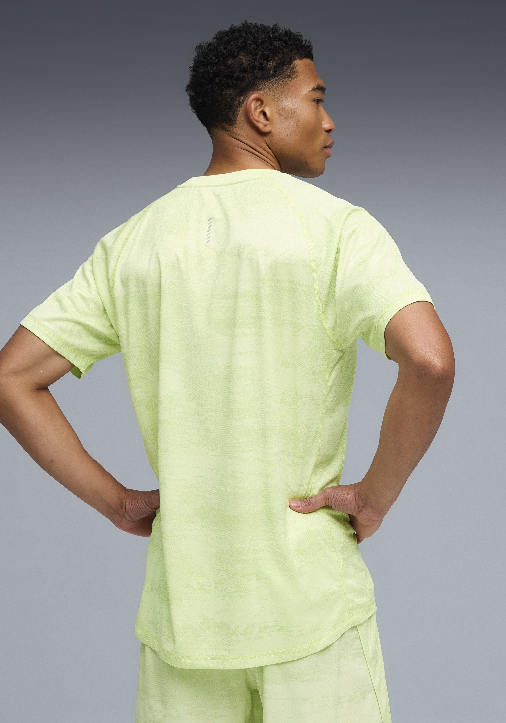 PUMA Laufshirt M RUN VELOCITY AOP TEE Slim Fit Passform, kurze Ärmel, für T günstig online kaufen