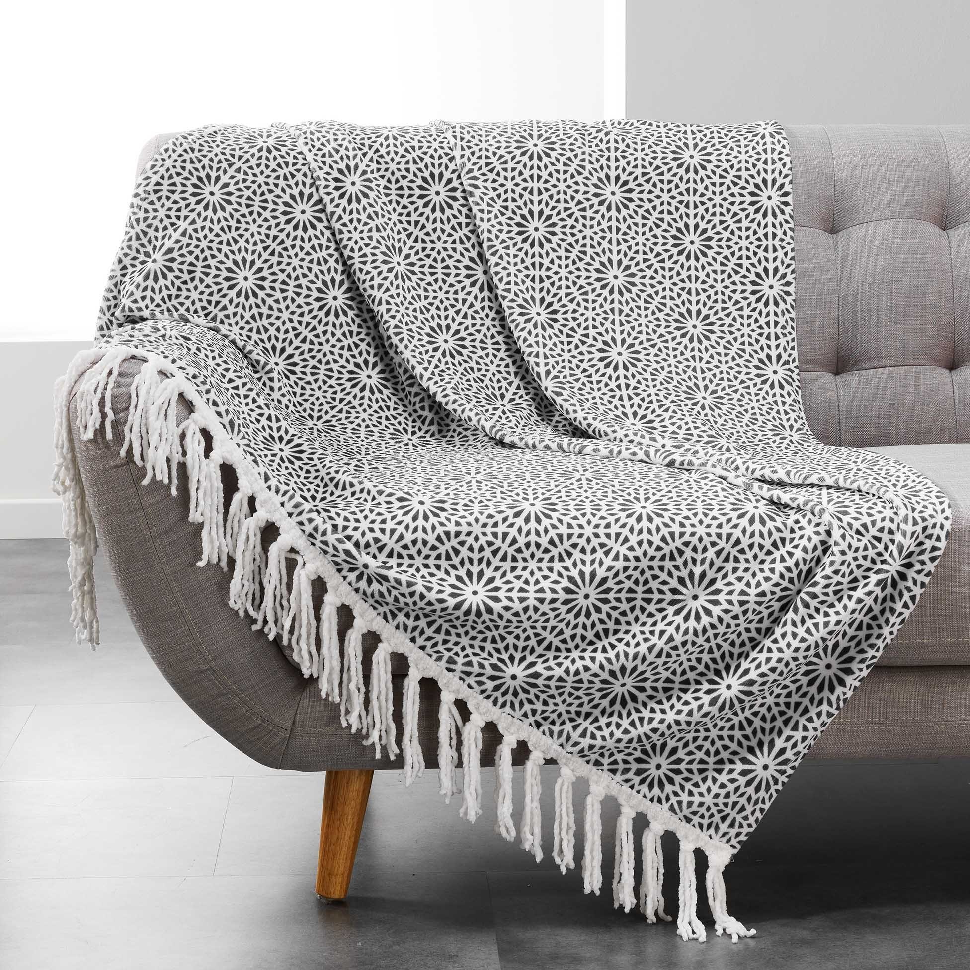 dynamic24 Tagesdecke, Boho Wohndecke 125x150 Kuscheldecke Sofa Couch Decke Überwurf grau. € 14,99