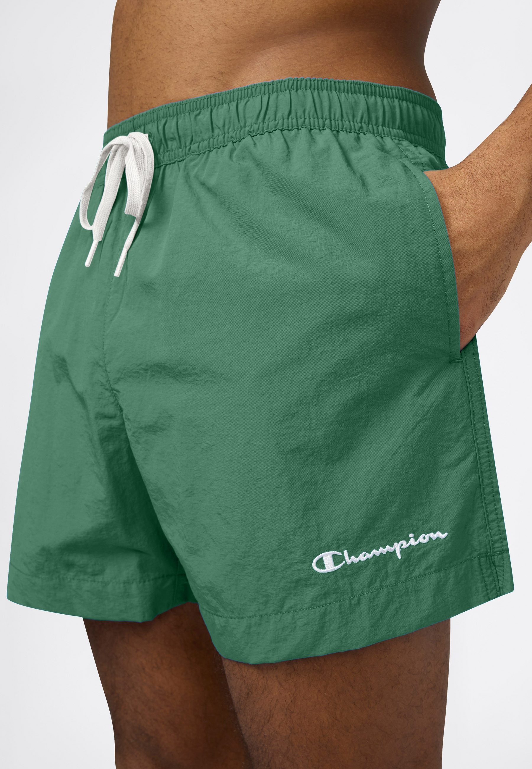 Champion Badeshorts Beachshort Standard Fit schnelltrocknendes Material, aus Polyamid, bequeme Passform