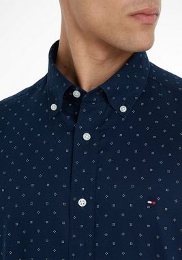 Tommy Hilfiger TAILORED Businesshemd CL-W GEO OXF PRINT RF SHIRT mit Tommy Hilfiger Logo-Flag auf der Brust