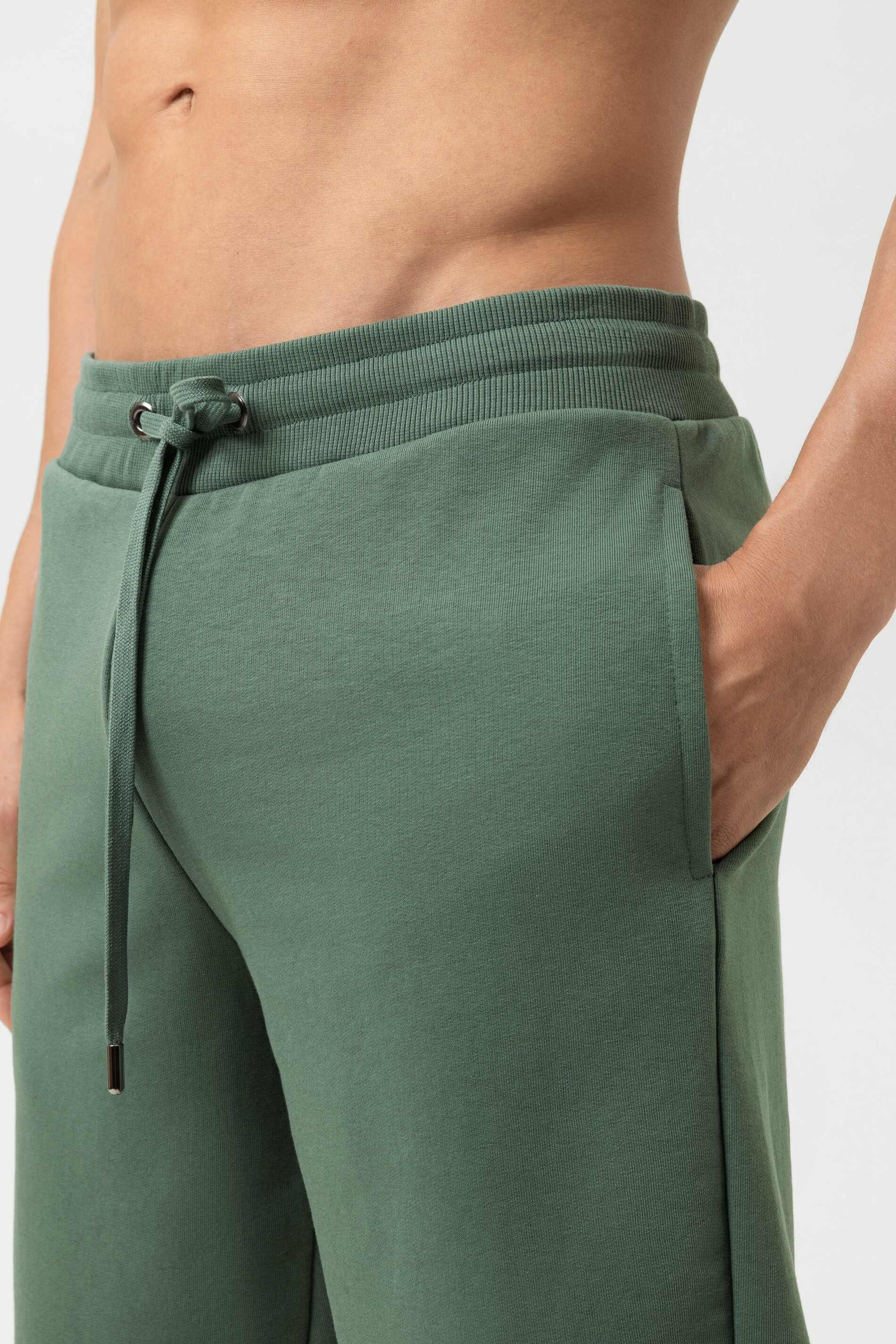 Mey Homewearhose Mey Sweatpants kurz Serie Terry Essentials Uni (1-tlg) Moderne Sweatshorts, Baumwolle, mit Taschen