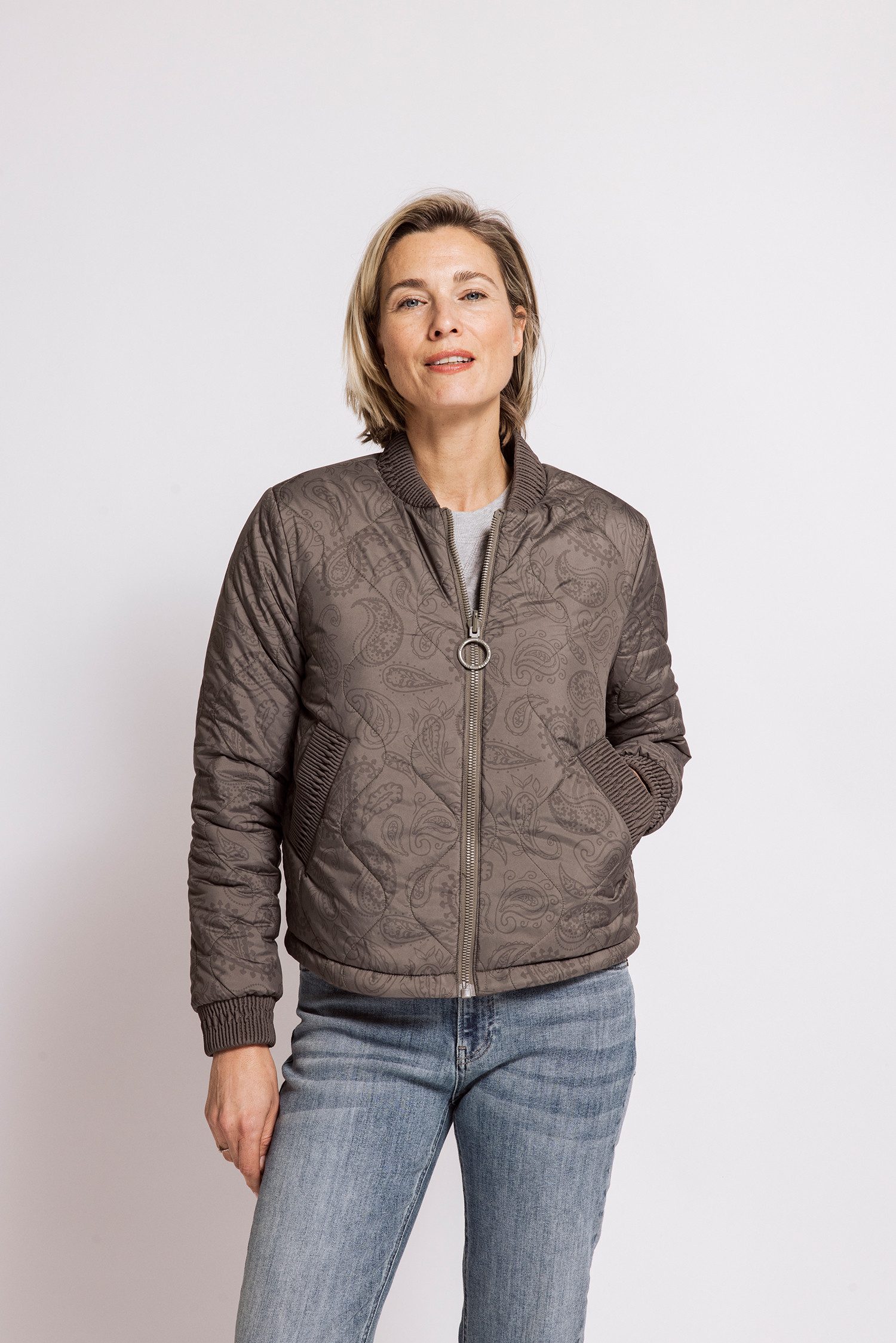 Zhrill Kurzblazer SARAH Blouson-Jacke im modernen Stil / Paisley-Muster / Reißverschluss