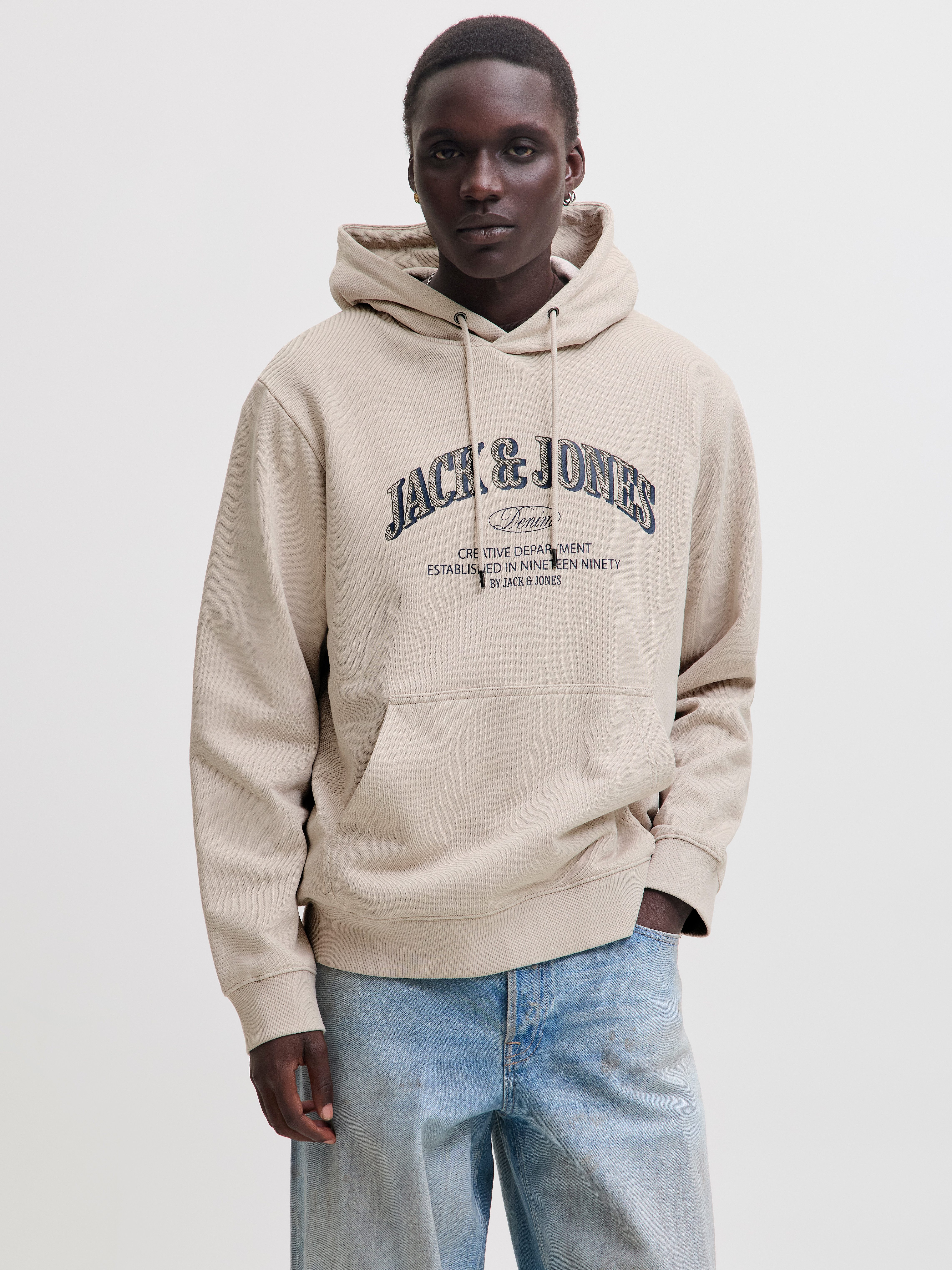 Jack & Jones Kapuzensweatshirt JJEDENVER LOGO SWEAT HOOD SN Baumwollmischung, relaxed fit