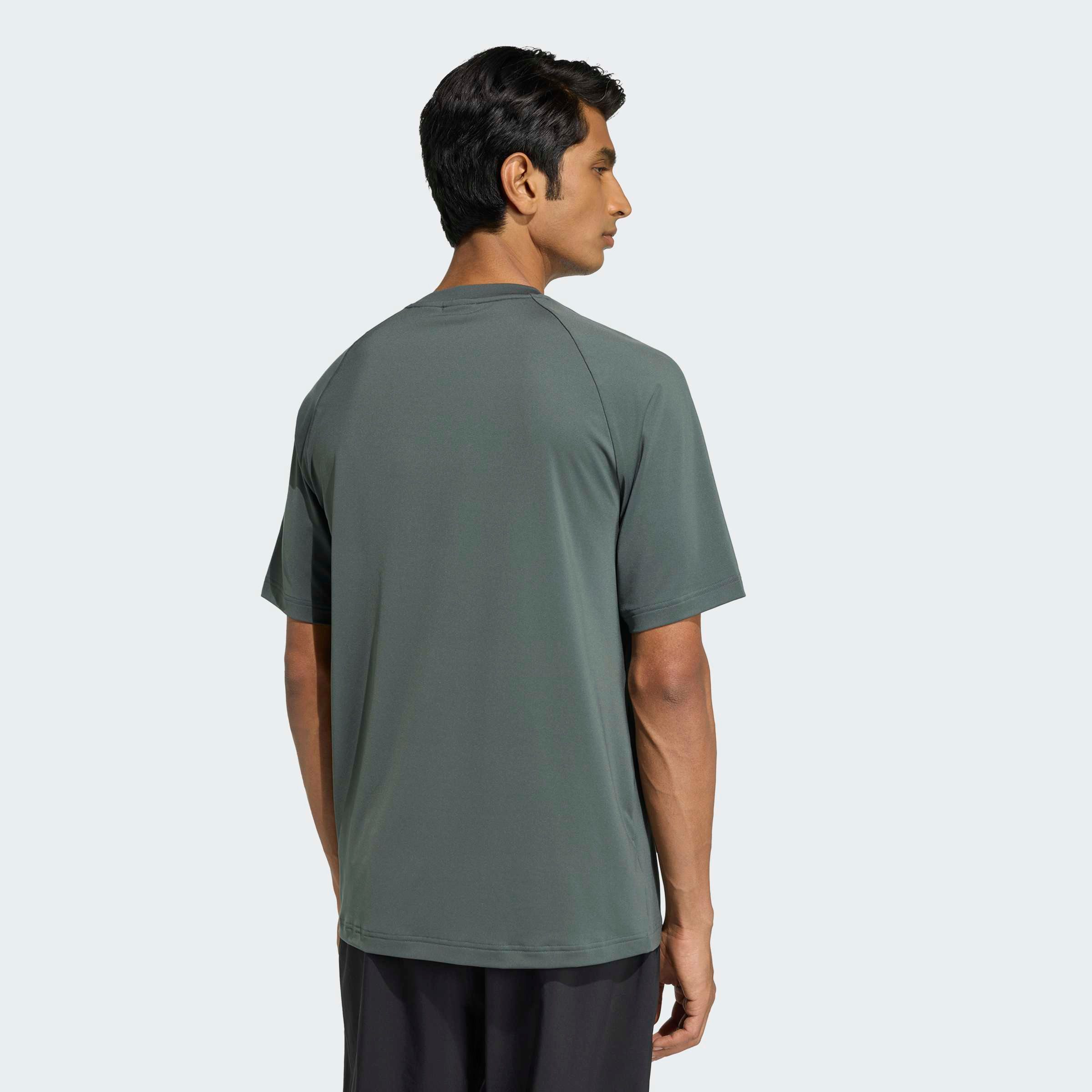 adidas Originals T-Shirt TECH ESS POLY T sportlicher Stil, ohne Verschluss, aus Polyester