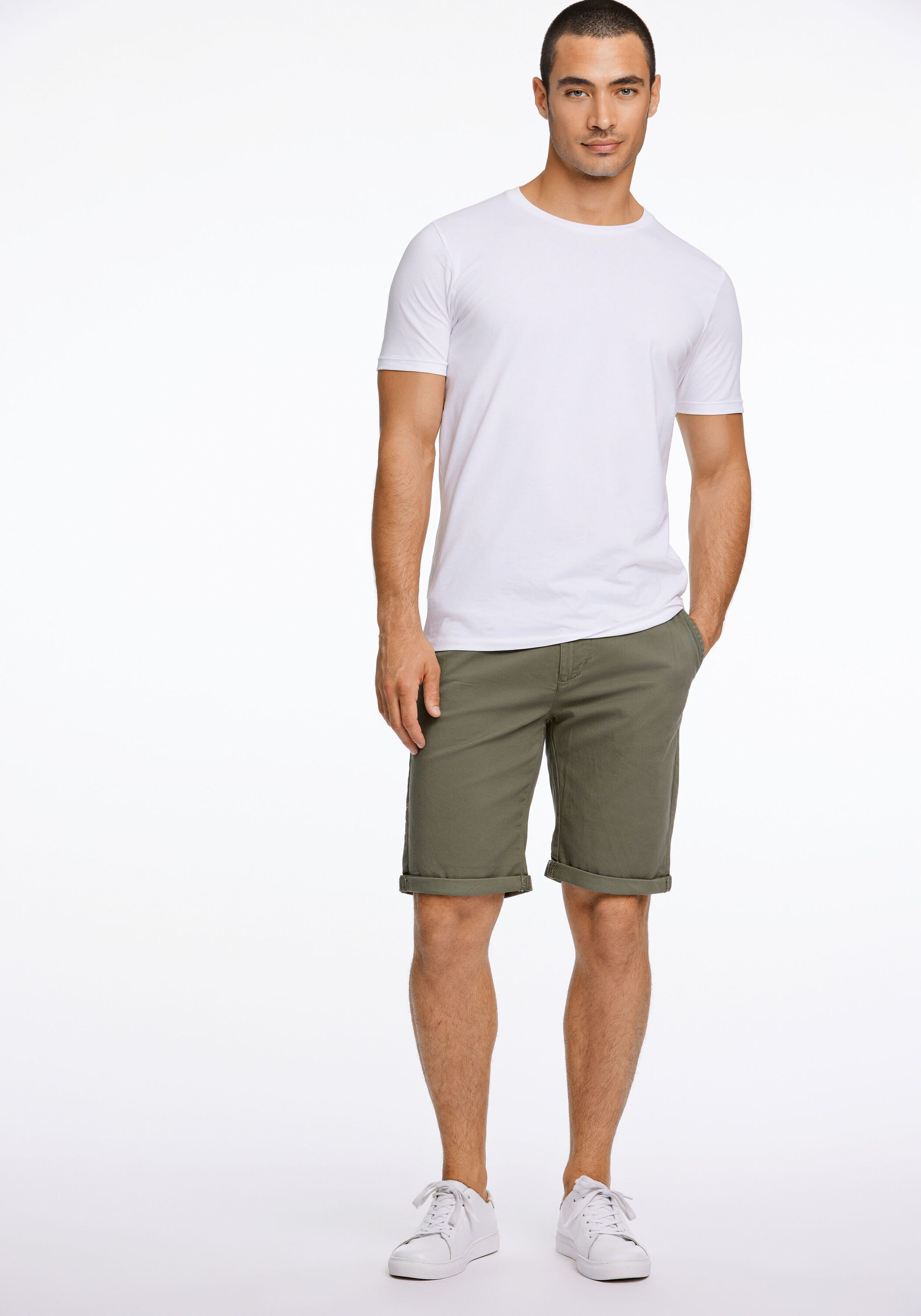 LINDBERGH Chinoshorts Chino-Shorts Slim Fit – Bild 4 von 5