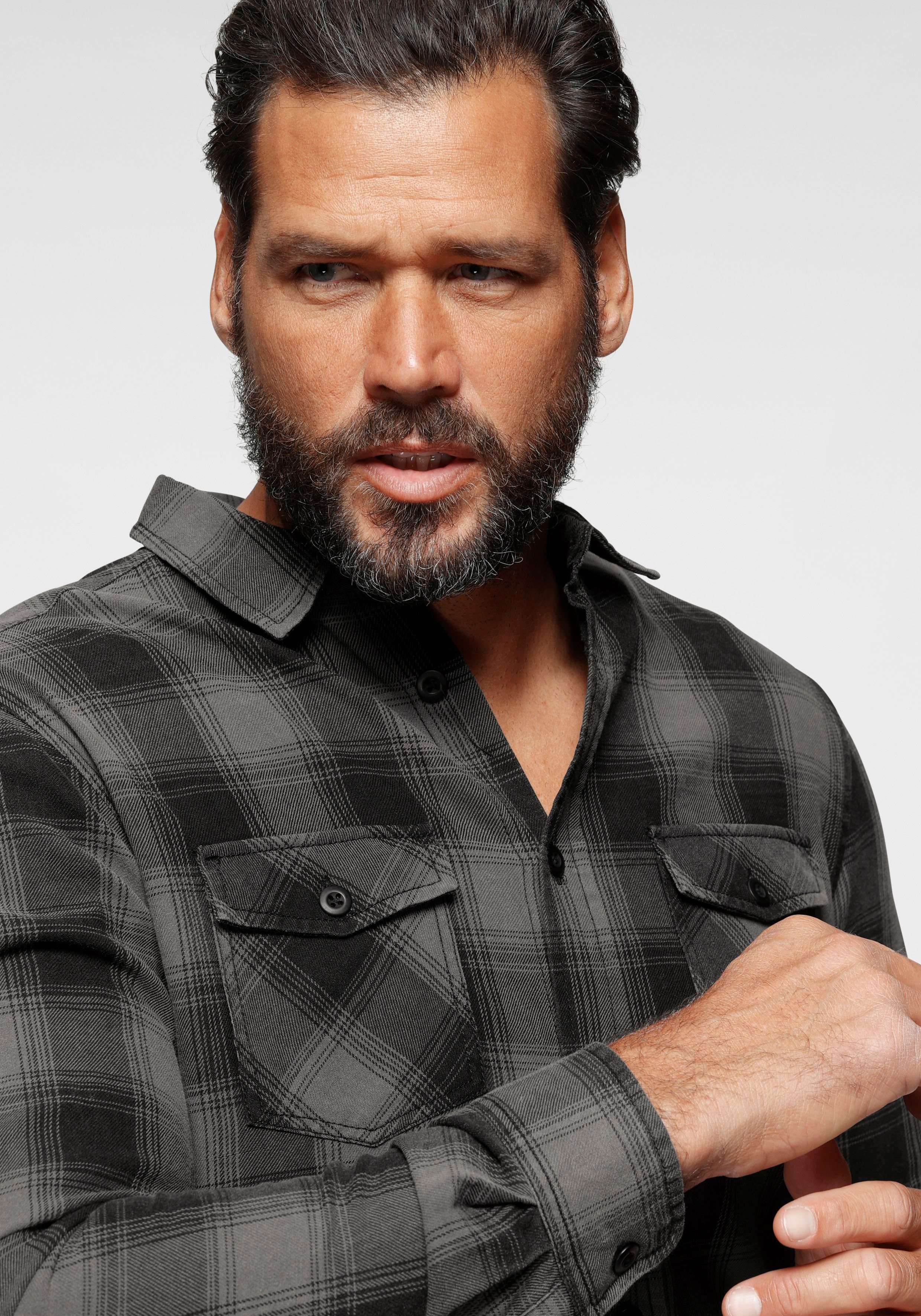 Arizona Langarmhemd im trendigem Karo und Brusttaschen