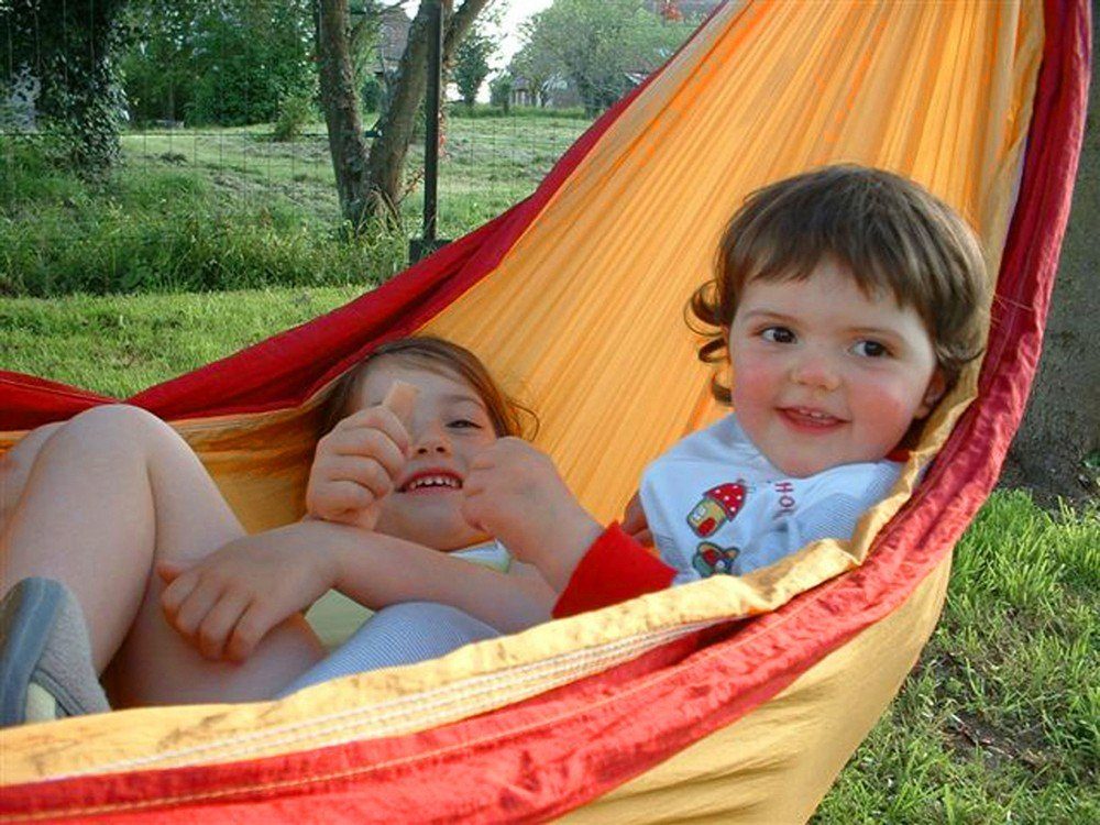 Ticket to the Moon Hängematte Reisehängmatte Ticket To The Moon feuerrot-goldgelb wetterfest, Robuste und dauerhafte Qualität!