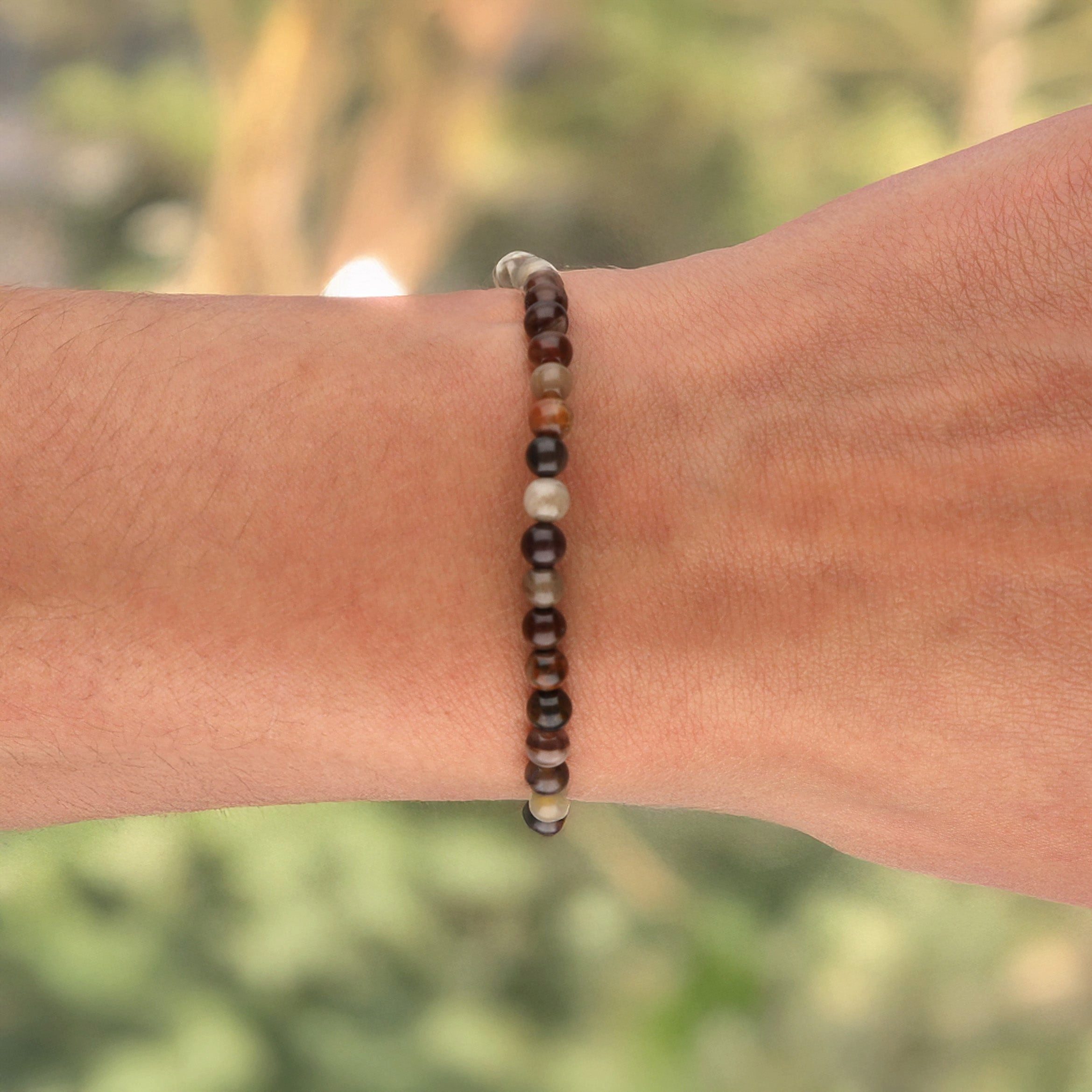 Lebensquelle Plus Armband Versteinertes Holz Mini-Kugelarmband, 4 mm