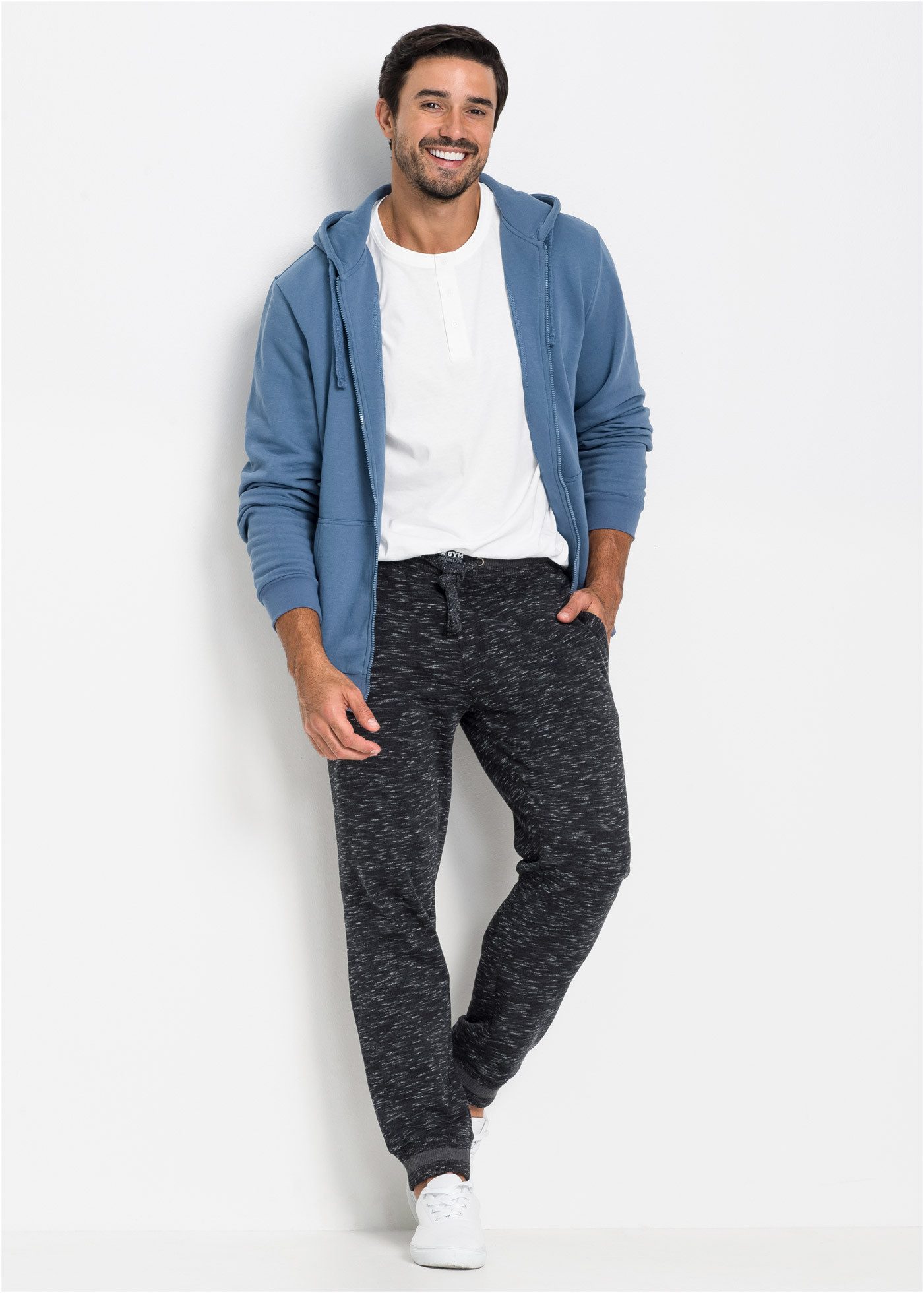 bonprix Jogginghose aus Baumwolle und Polyester, Regular Fit
