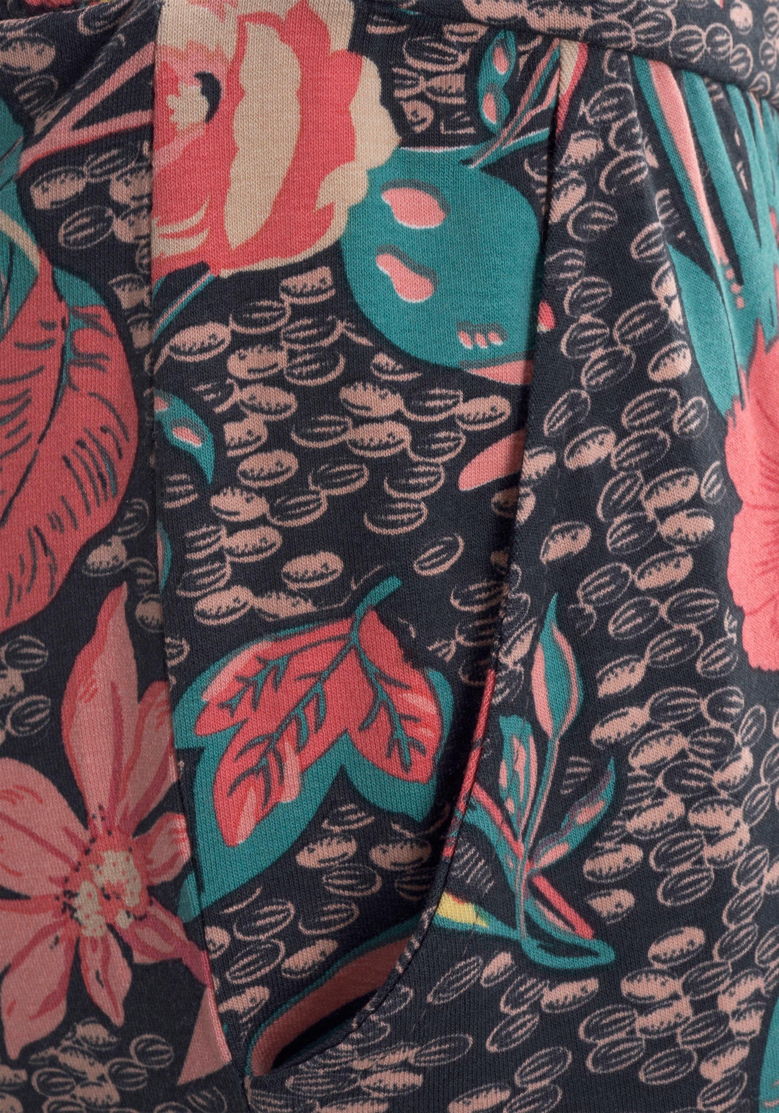 Chiemsee Strandhose aus bequemen Viskosejersey im Alloverprint, leichte Sommerhose, Stoffhose, 7/8-Hose, Schlupfhose – Bild 5 von 5