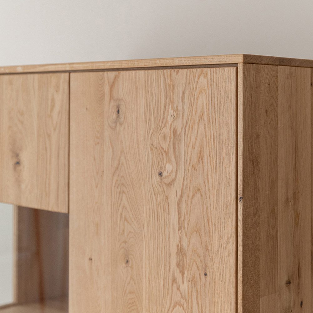 Lomadox Vitrine TIVAT-163 Eiche massiv geölt, 83 cm breit, stehend / hängend, inkl. Beleuchtung