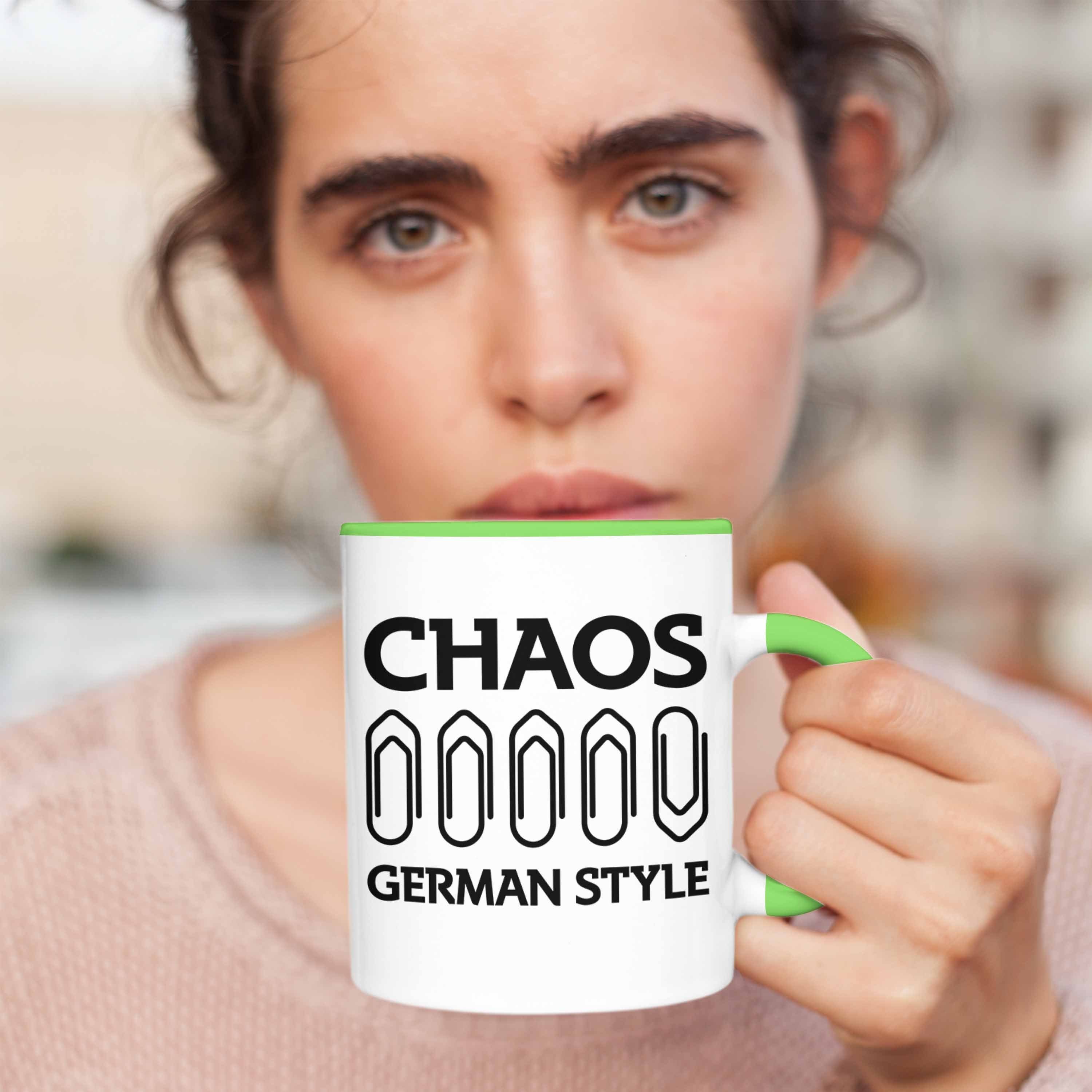 Lustiger - Trendation Tasse Geschenk German Kollegin Grün Chaos Spruch Kollege Tasse mit Style Trendation Spruch Bürotasse