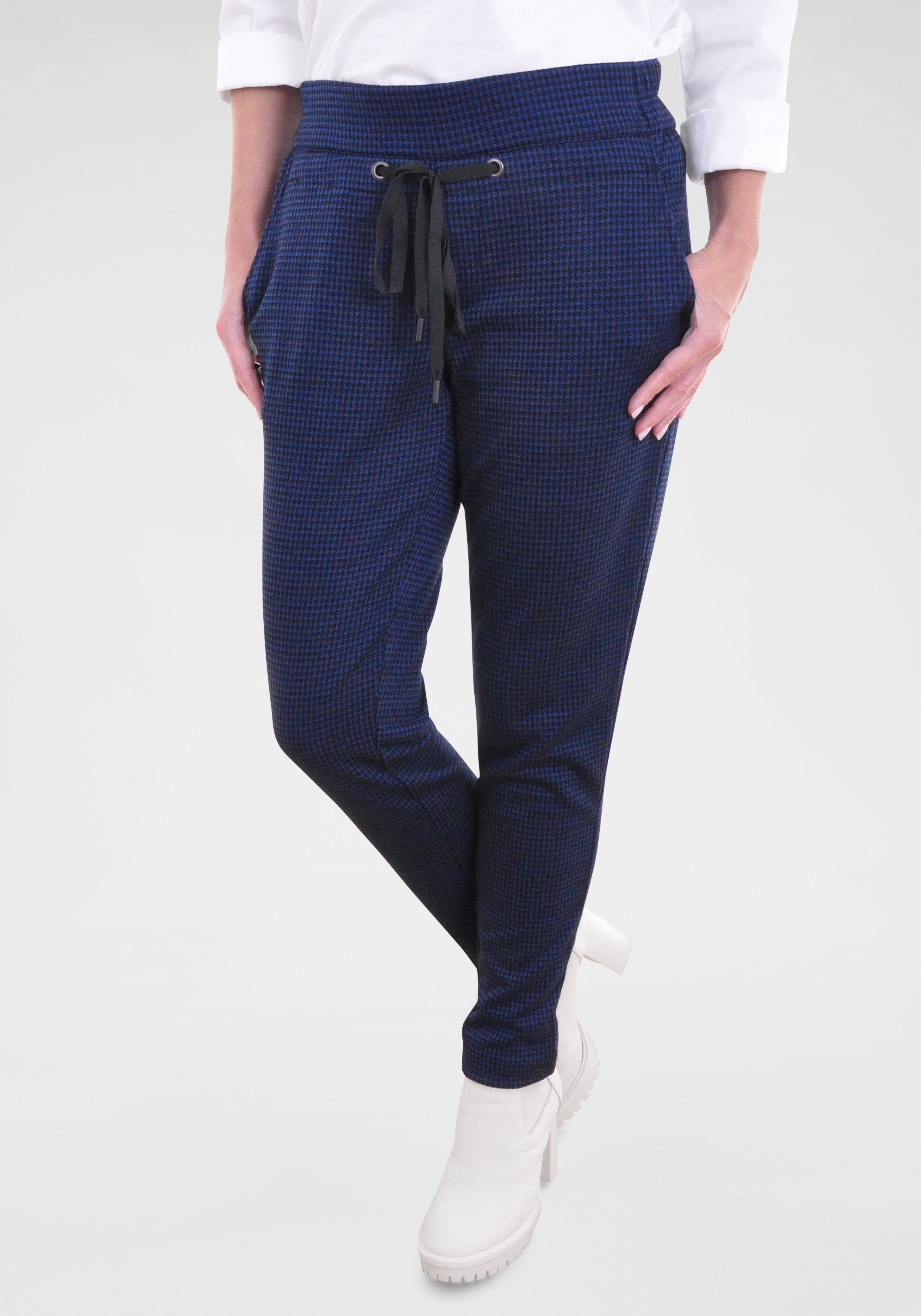 NAVIGAZIONE Jogger Pants mit schwarz/roya Eingrifftaschen