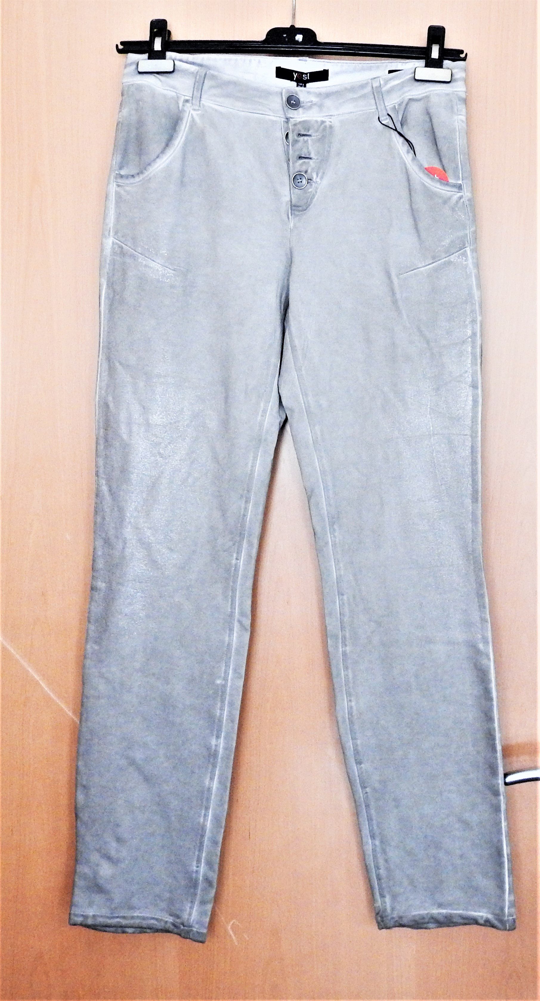 yest Bootcuthose Glitzy Fritzy