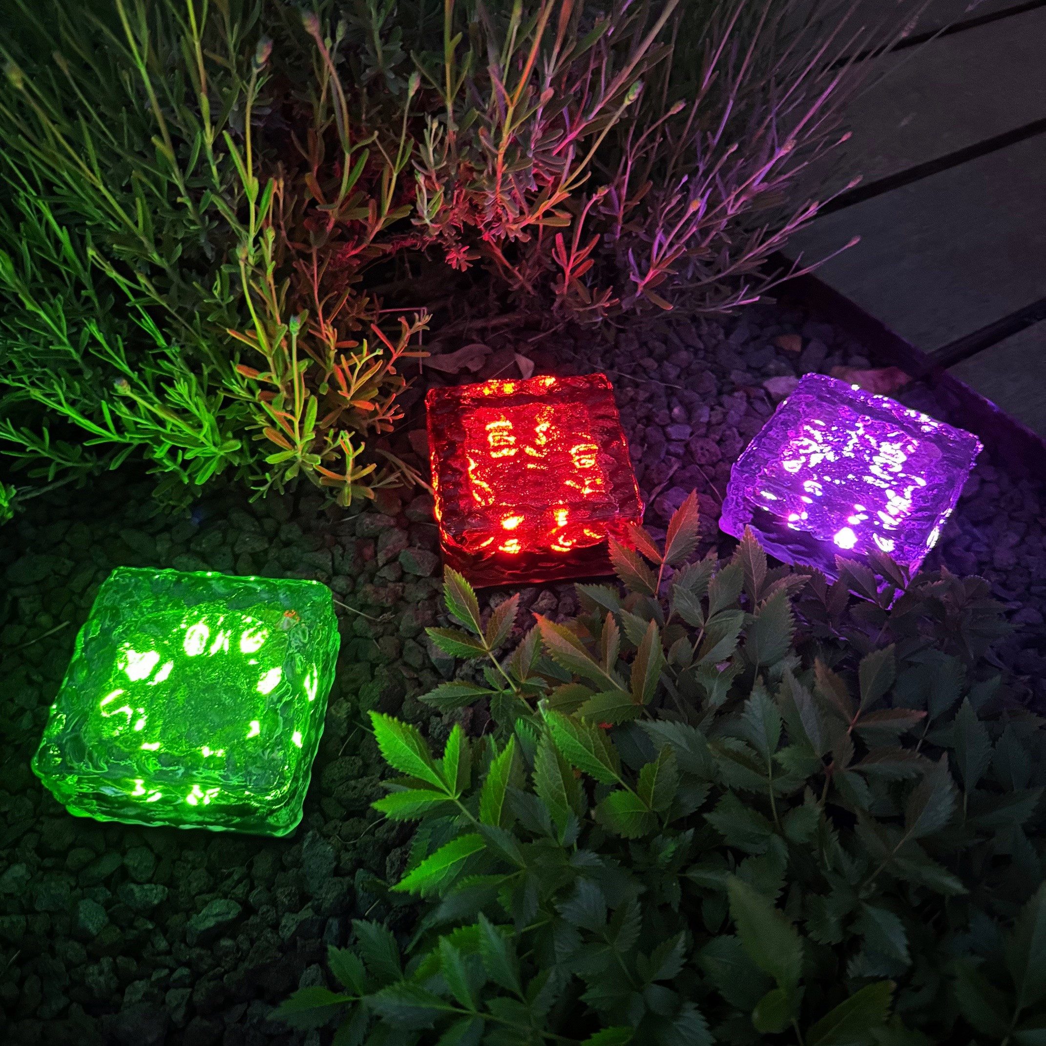 Online-Fuchs LED Solarleuchte 3 Steine aus Glas mit LED-Beleuchtung - Garte günstig online kaufen