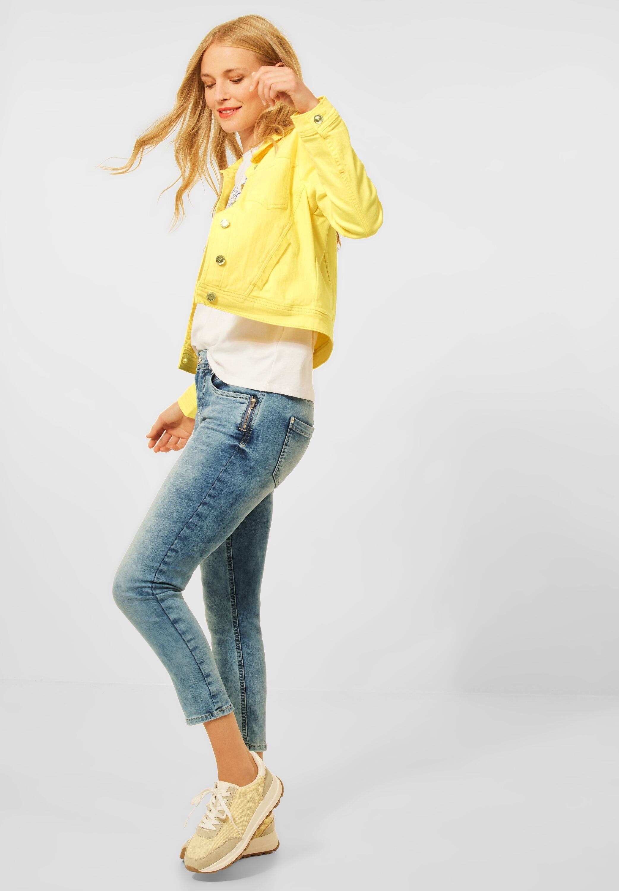 Brilliant yellow brilliant wash Street in Merry Einschubtaschen Outdoorjacke Y merry One STREET (1-St) Farbige Jeansjacke ONE