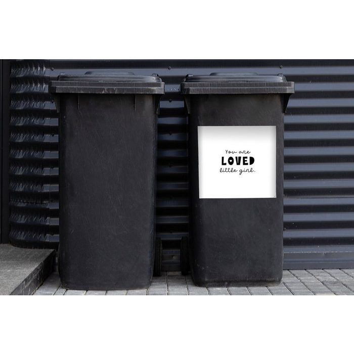 MuchoWow Wandsticker Zitate - Sprichwörter - Du bist geliebtes kleines Mädchen - Kinder - (1 St) Mülleimer-aufkleber Mülltonne Sticker Container Abfalbehälter XB10981