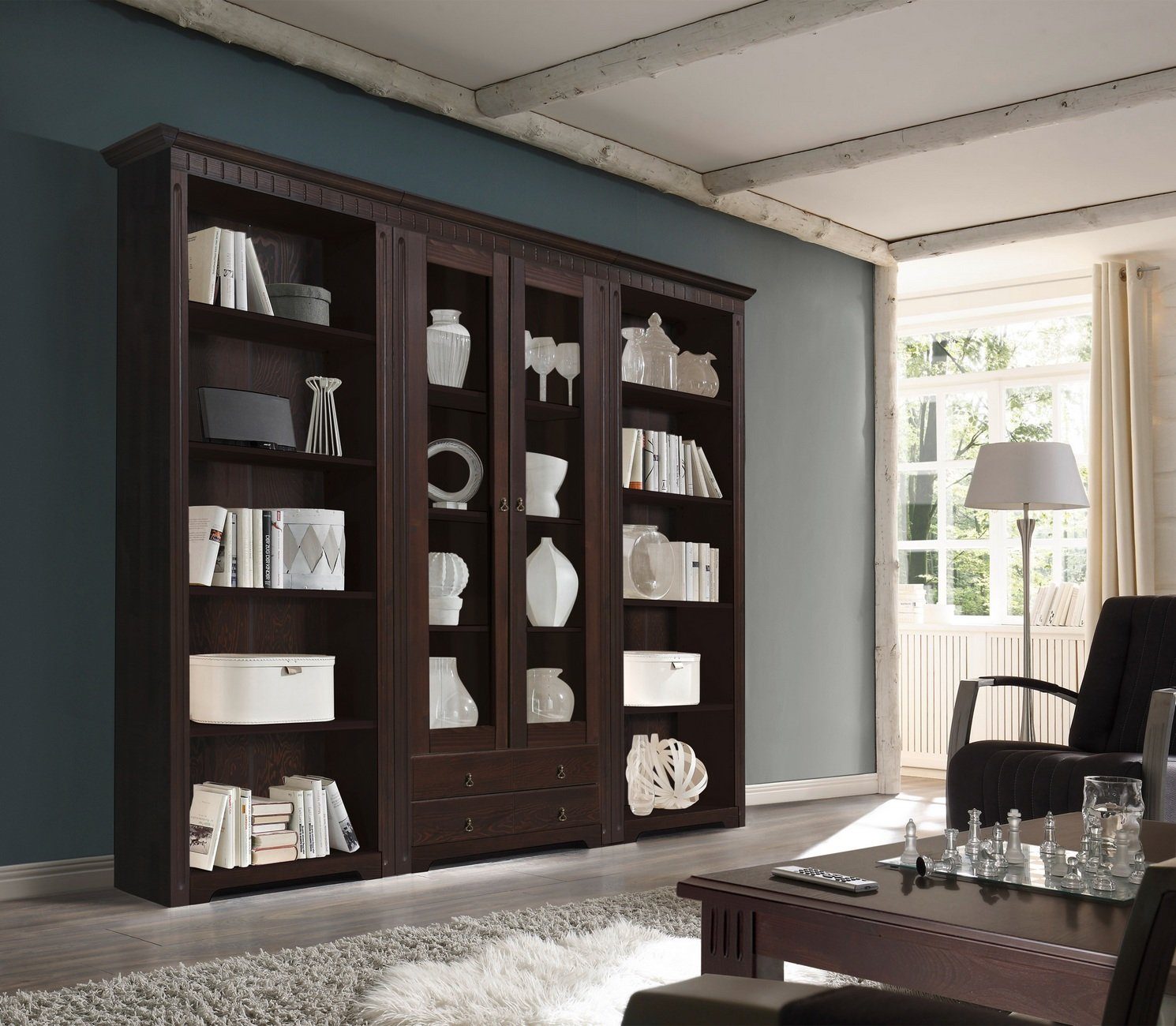 Empinio24 Vitrine Cordoba Breite 106 cm, 2-türig, Kiefer massiv, im Landhausstil – Bild 5 von 5