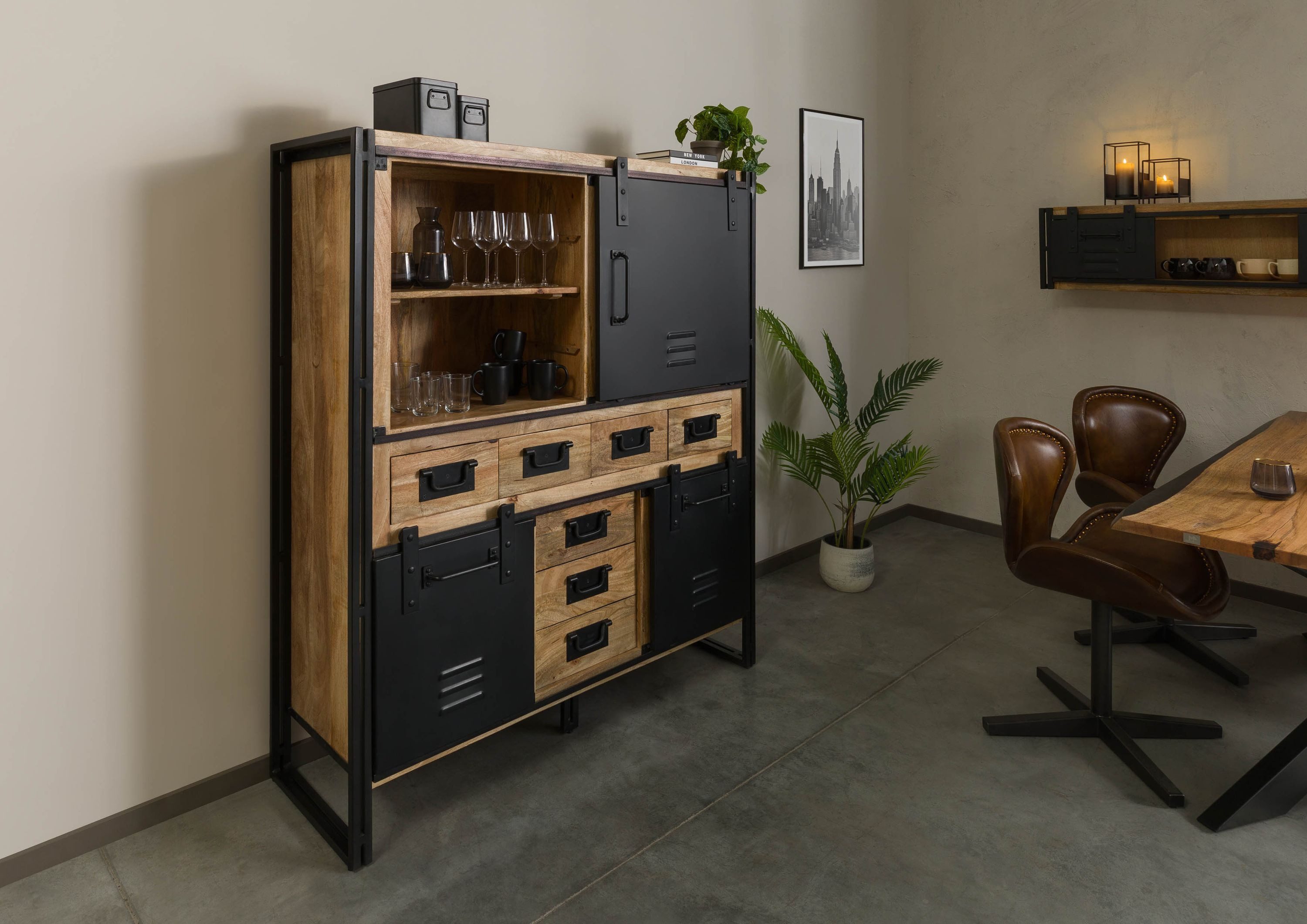 Massivmoebel24 Highboard BLACKBURN (Massivholz), Mango 140x45x160 natur klar lackiert / Metall schwarz BLACKBURN #557