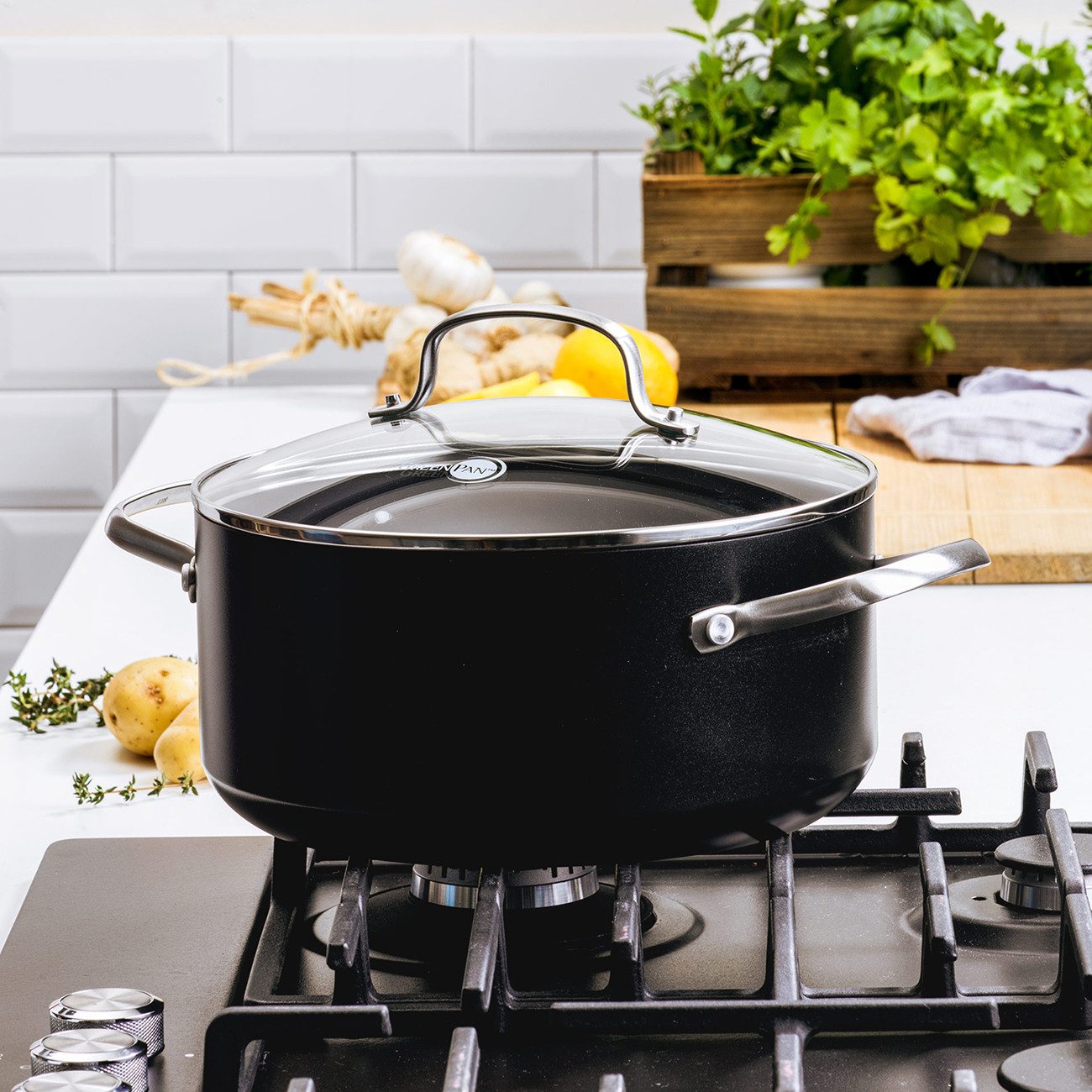 GREENPAN Kochtopf Copenhagen Kasserolle 24 cm Spülmaschinengeeignet schwarz robust, Aluminium, 24 cm Kasserolle, hervorragende Antihaftleistung, Robuste Qualität