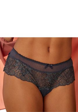 Vivance Stringpanty aus extravaganter Spitze mit seitlichen Schlitzen