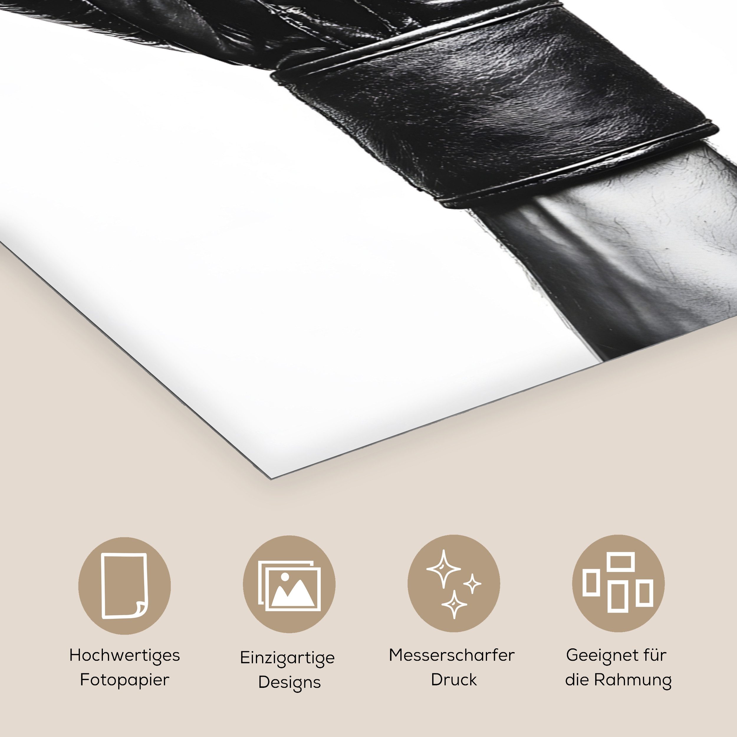 MuchoWow Poster Boxhandschuh - Schwarz - Hand, (1 St), Wandbild, Wohnzimmer Deko, Qualitätsdruck Dickes Papier, 90x120 cm