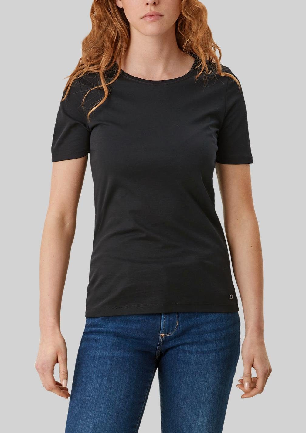 Slim Fit, softer Qualität, Single-Jersey Stück aus Schwarz 2 Basic s.Oliver T-Shirt